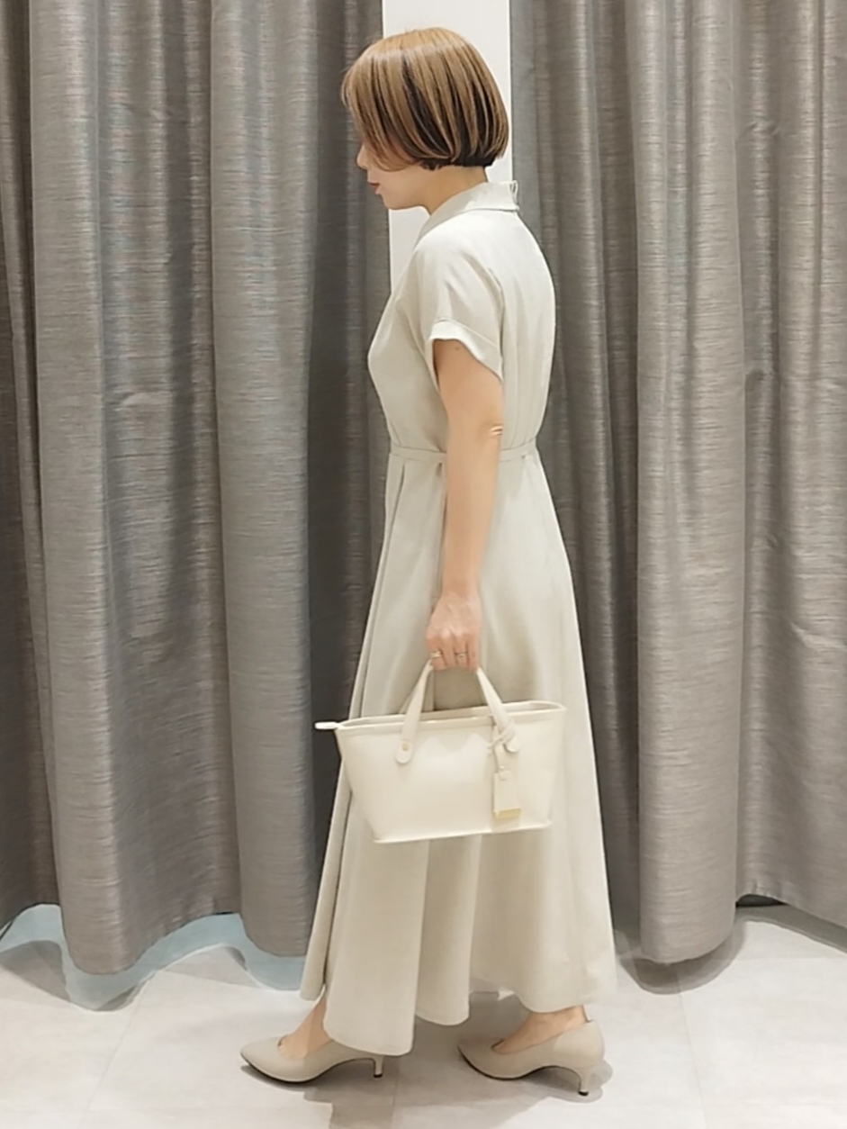 s u g iさんの「UNTITLED｜【接触冷感/UVカット/イージーケア】テーラードカラーワンピース」を使ったコーディネート