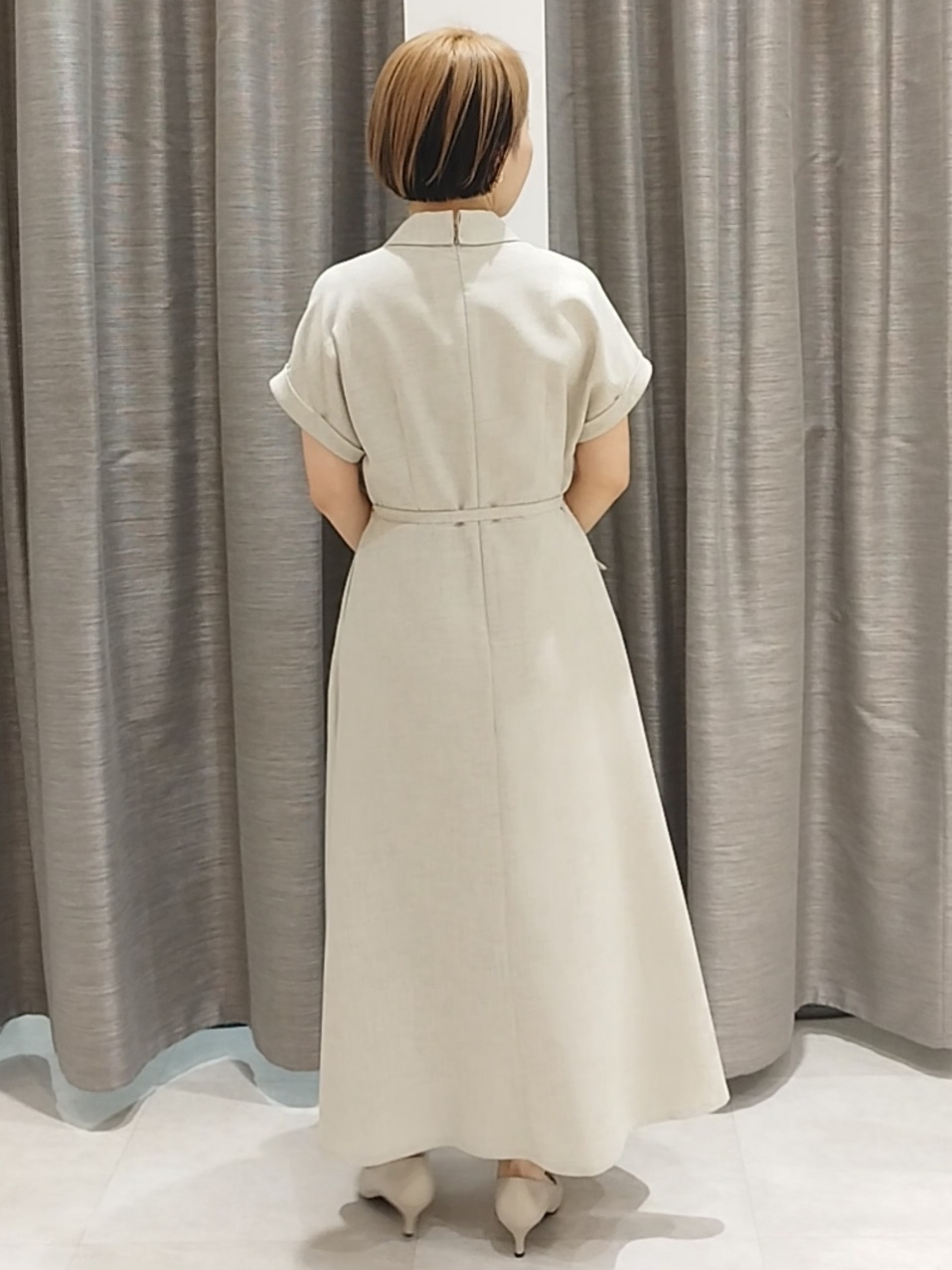s u g iさんの「UNTITLED｜【接触冷感/UVカット/イージーケア】テーラードカラーワンピース」を使ったコーディネート