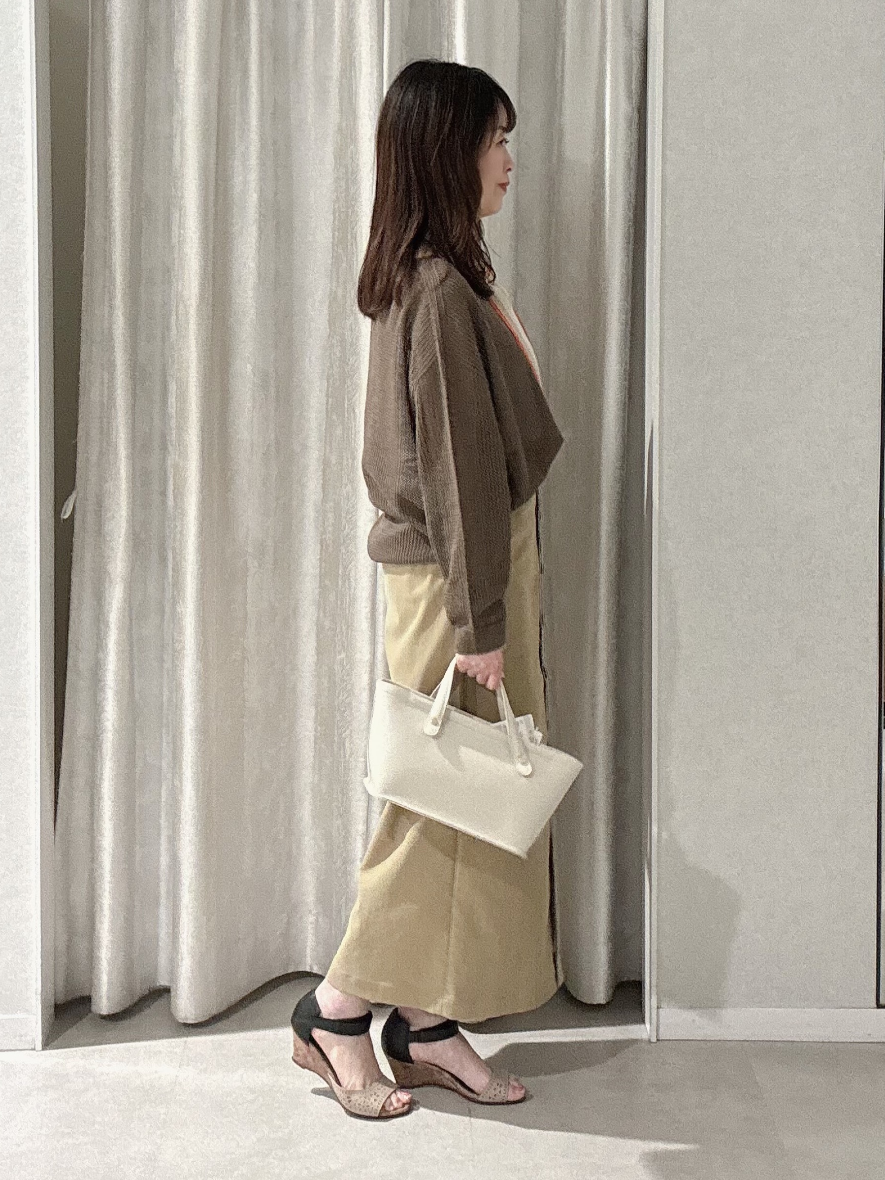 makiさんの「UNTITLED｜シアーメッシュニット」を使ったコーディネート