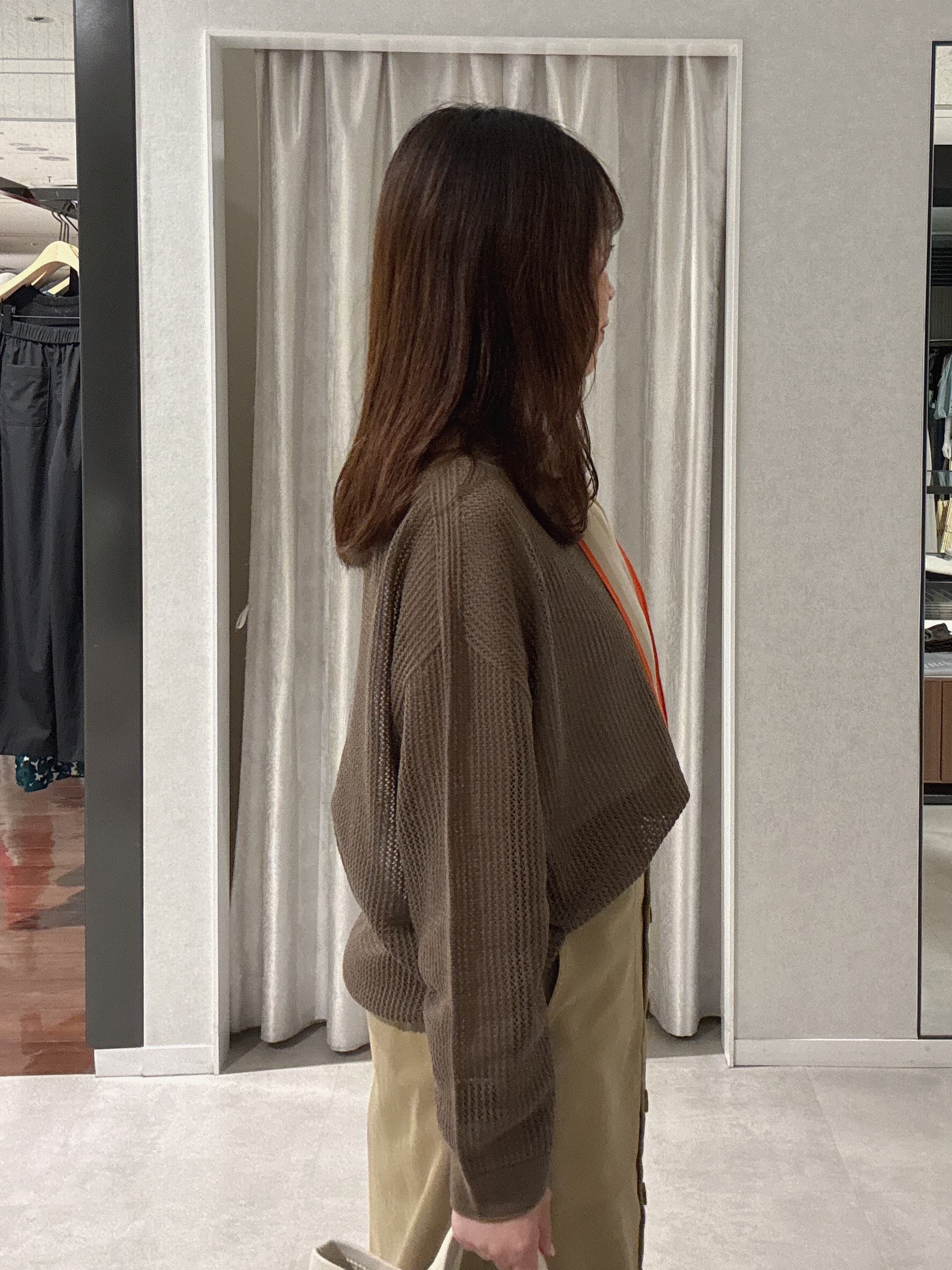 makiさんの「UNTITLED｜シアーメッシュニット」を使ったコーディネート