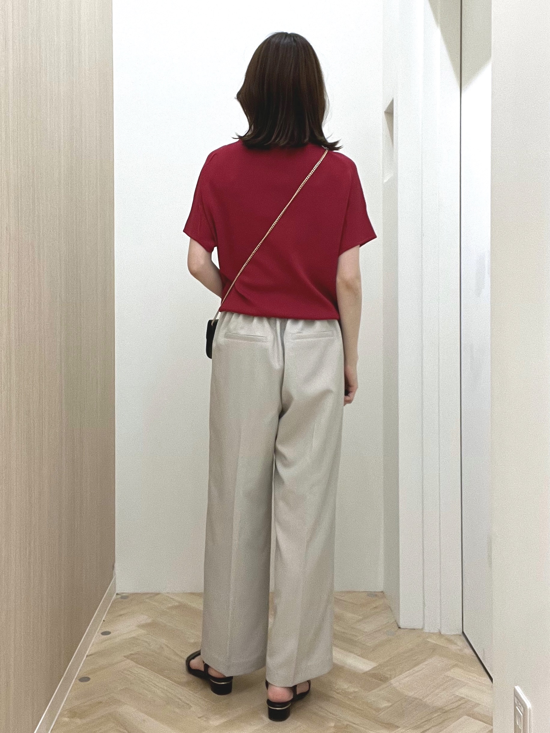  おまつさんの「grove｜【シリーズ累計36万枚！名品ニット】やわらかドライタッチ ドルマンニット」を使ったコーディネート