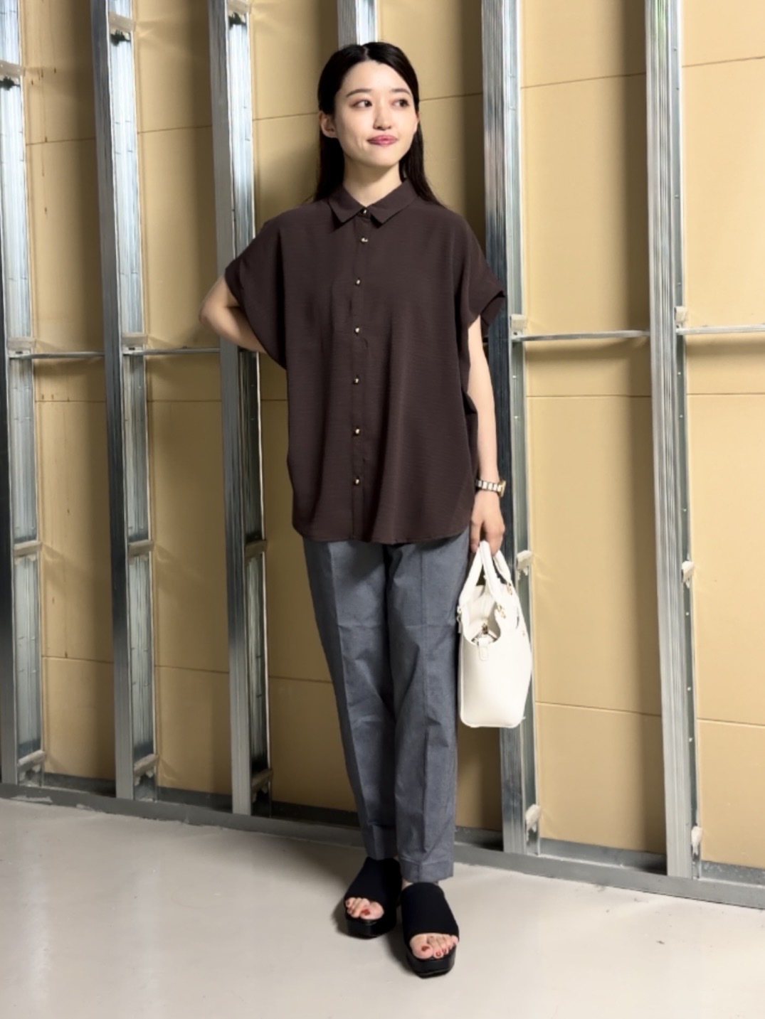 sahoさんの「THE SHOP TK｜【ひんやり/防しわ/UV/吸水速乾】襟付き フレンチスリーブシャツ」を使ったコーディネート