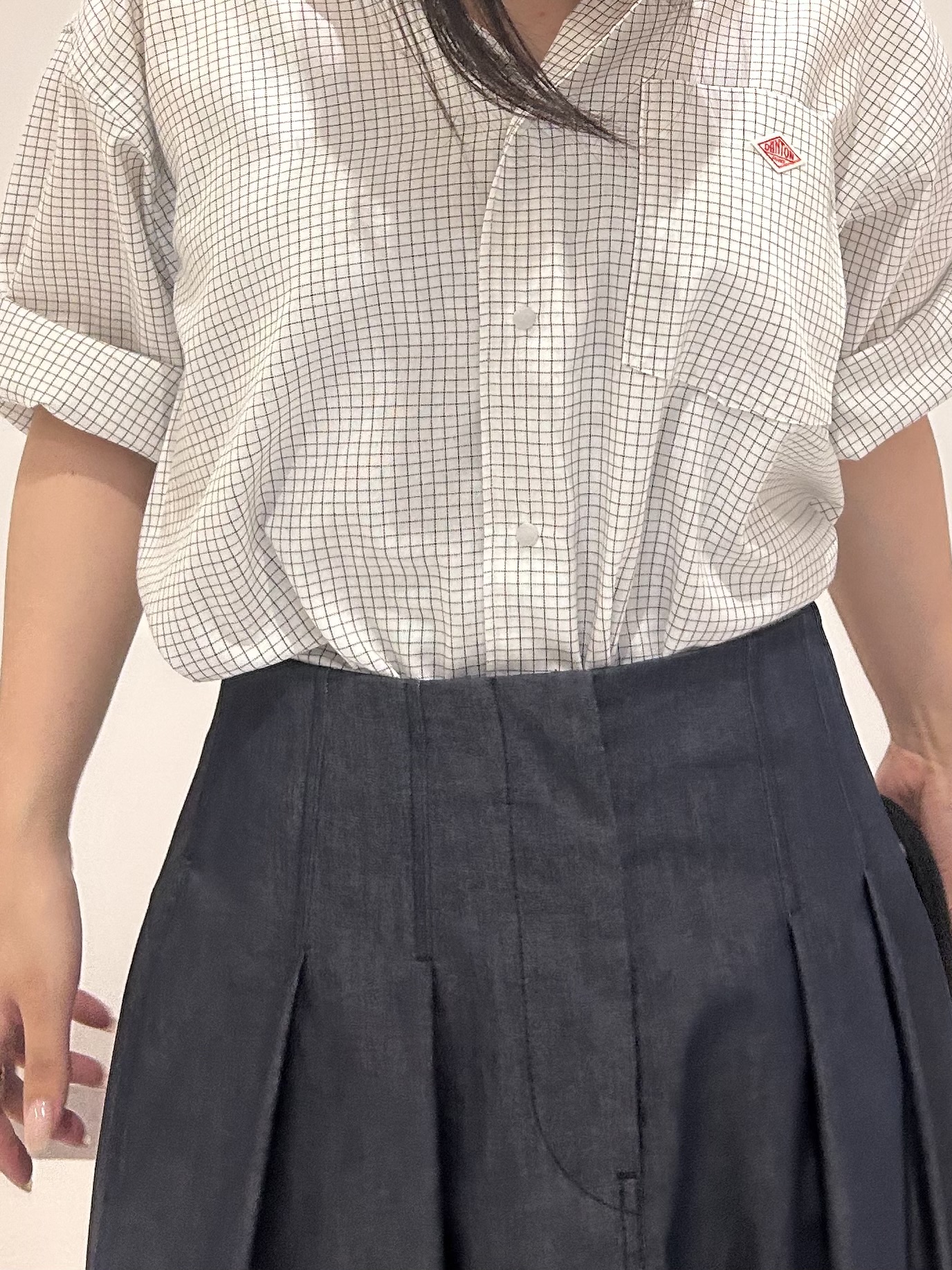 とりみさんの「DRESSTERIOR｜DANTON（ダントン）ドットボタン ボタンダウンシャツ ショートスリーブ」を使ったコーディネート
