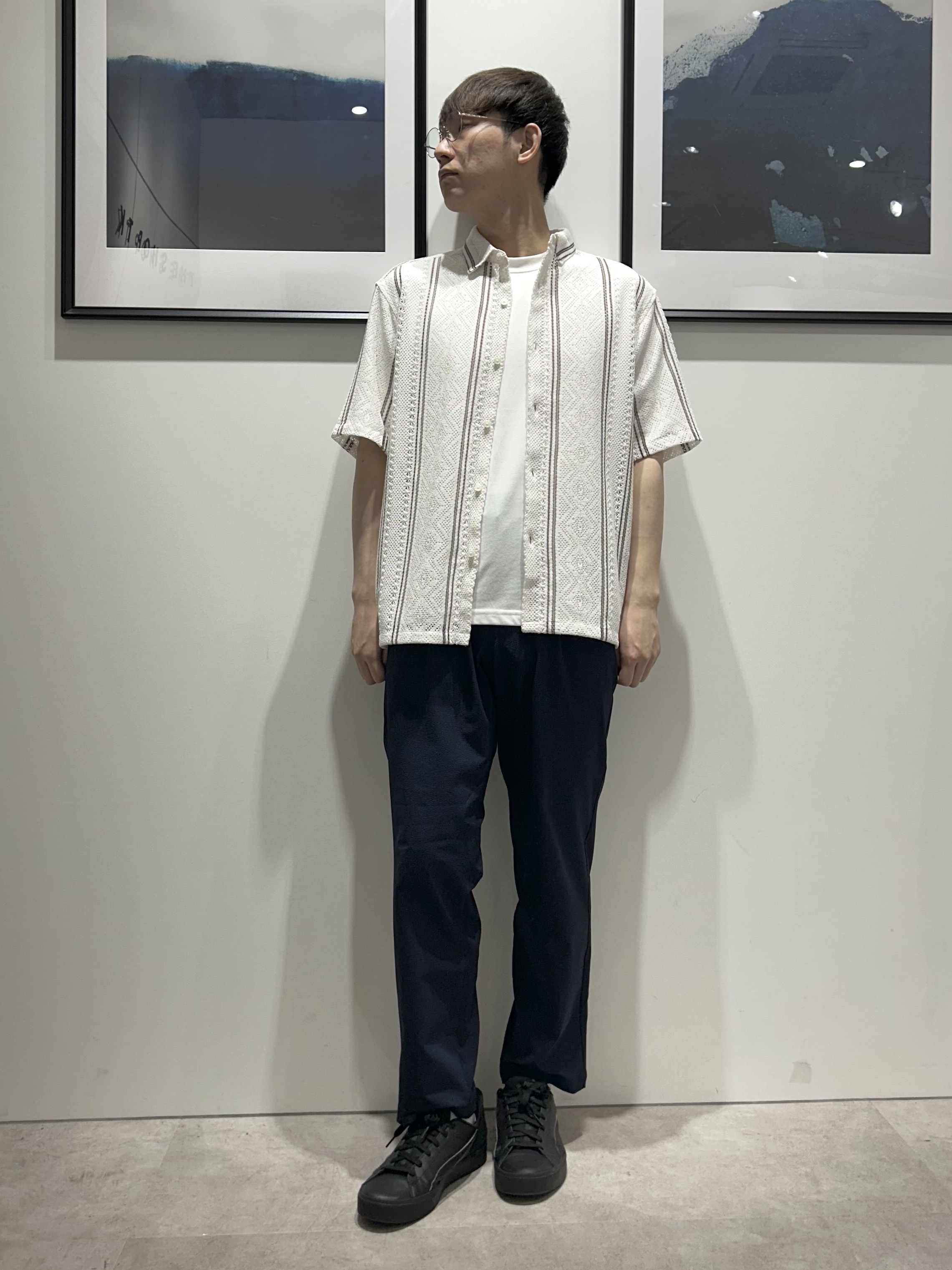 。さんの「THE SHOP TK｜【2点セット】クラフトレース 半袖シャツ＋半袖Tシャツ」を使ったコーディネート
