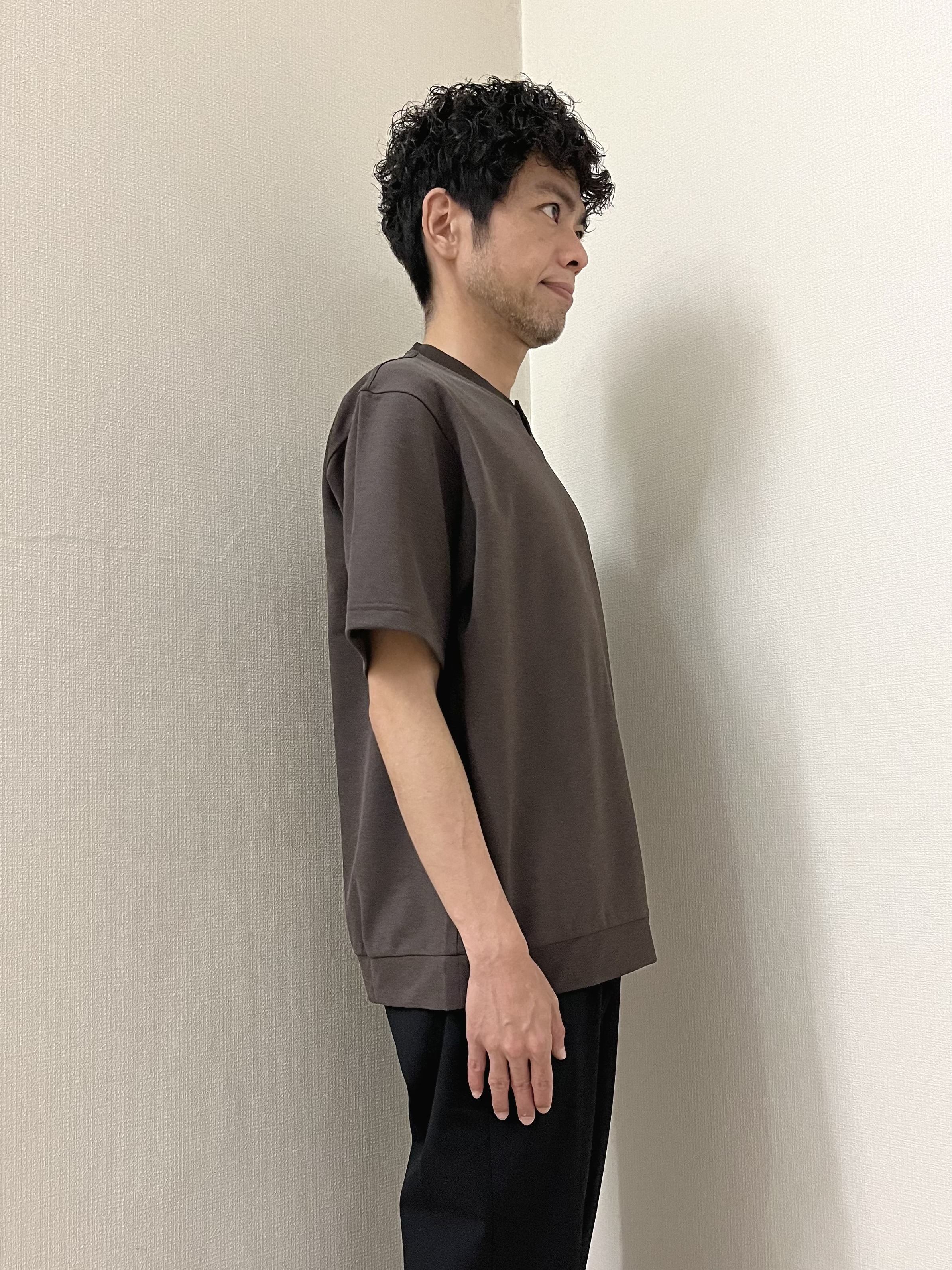 URAさんの「TAKEO KIKUCHI｜【吸汗速乾】タイル柄プリント 半袖シャツ」を使ったコーディネート
