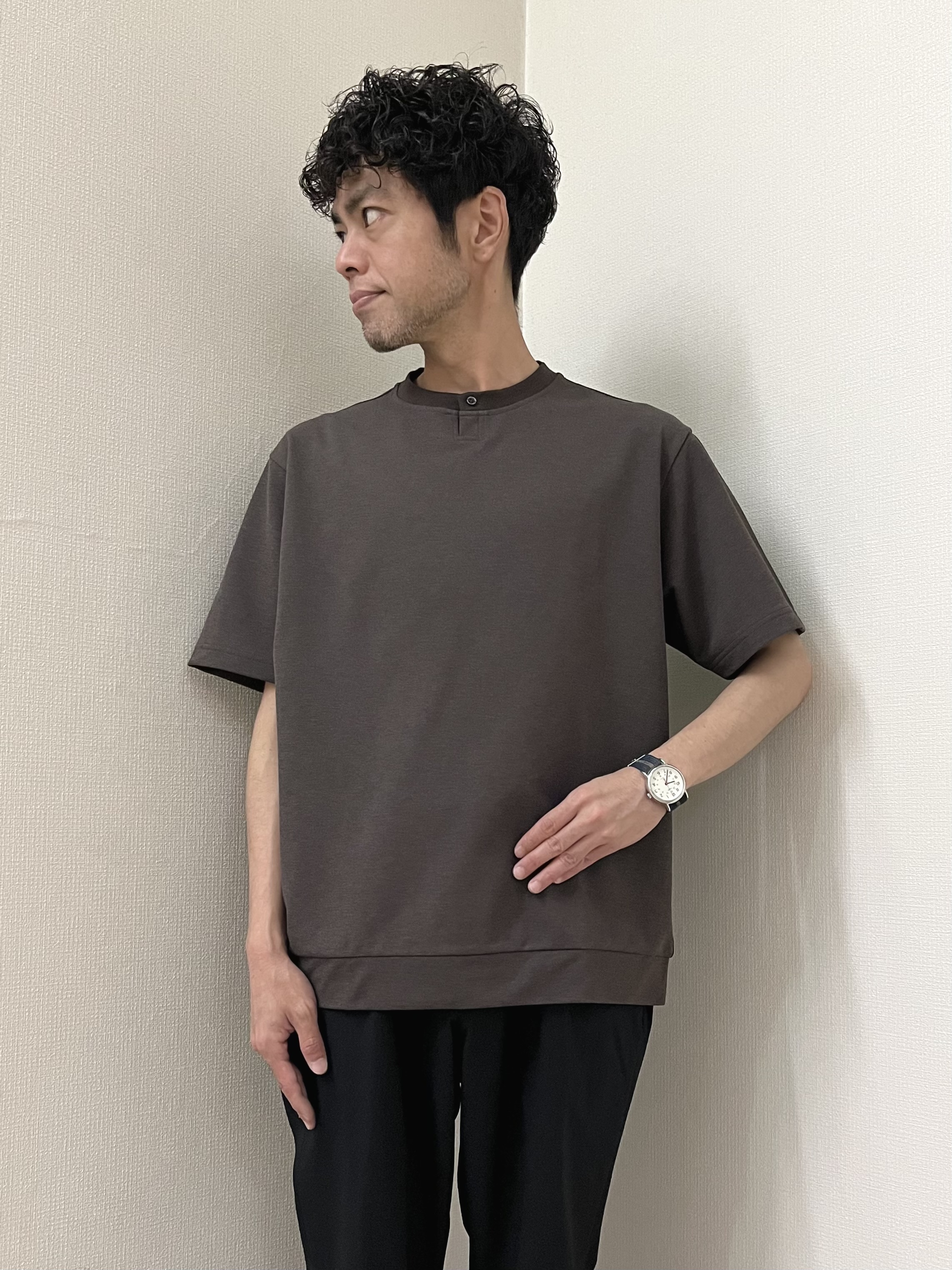 URAさんの「TAKEO KIKUCHI｜【吸汗速乾】タイル柄プリント 半袖シャツ」を使ったコーディネート