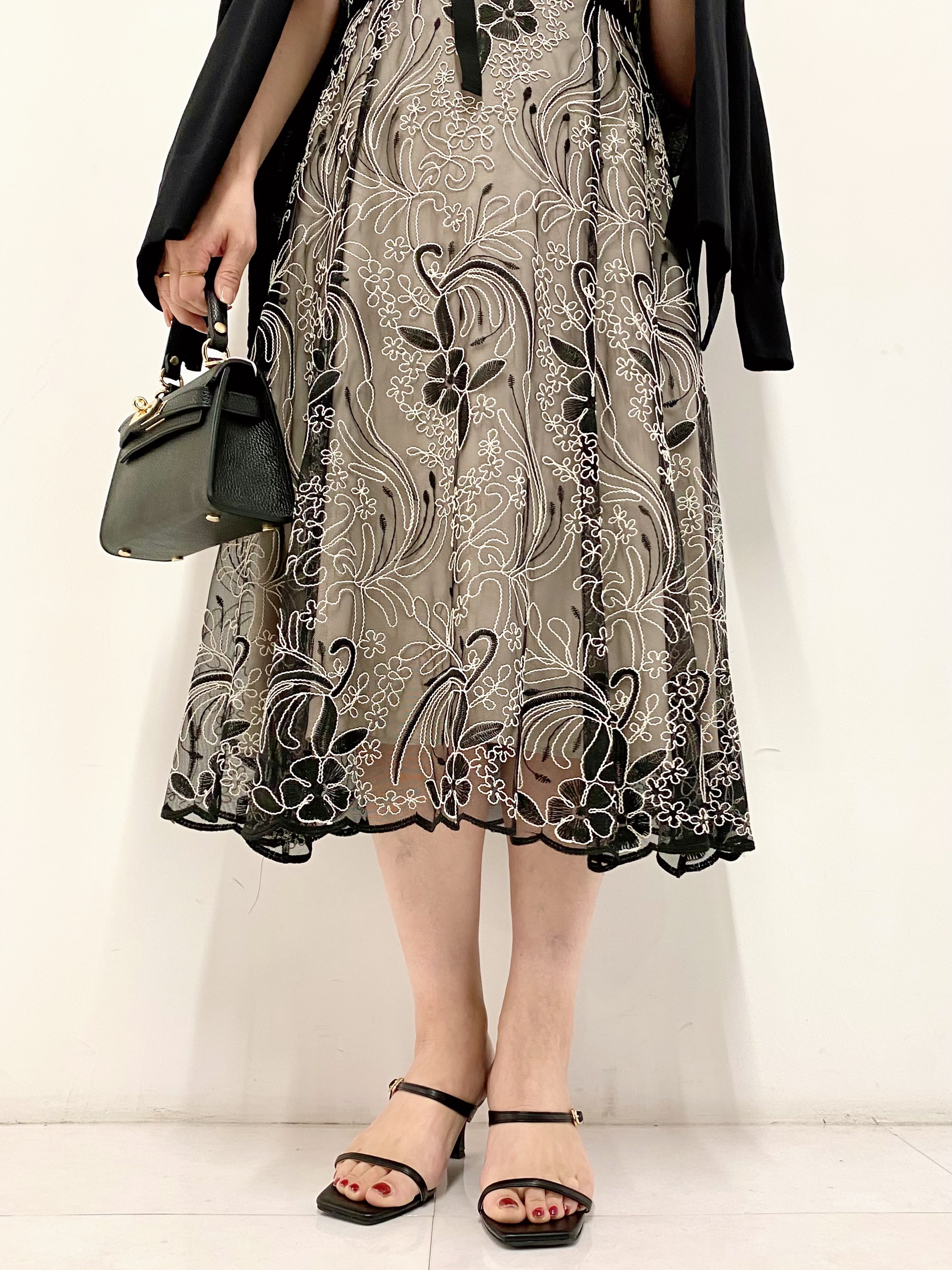 Sawaguchiさんの「DRESSTERIOR｜シアーコードレース ドレス」を使ったコーディネート
