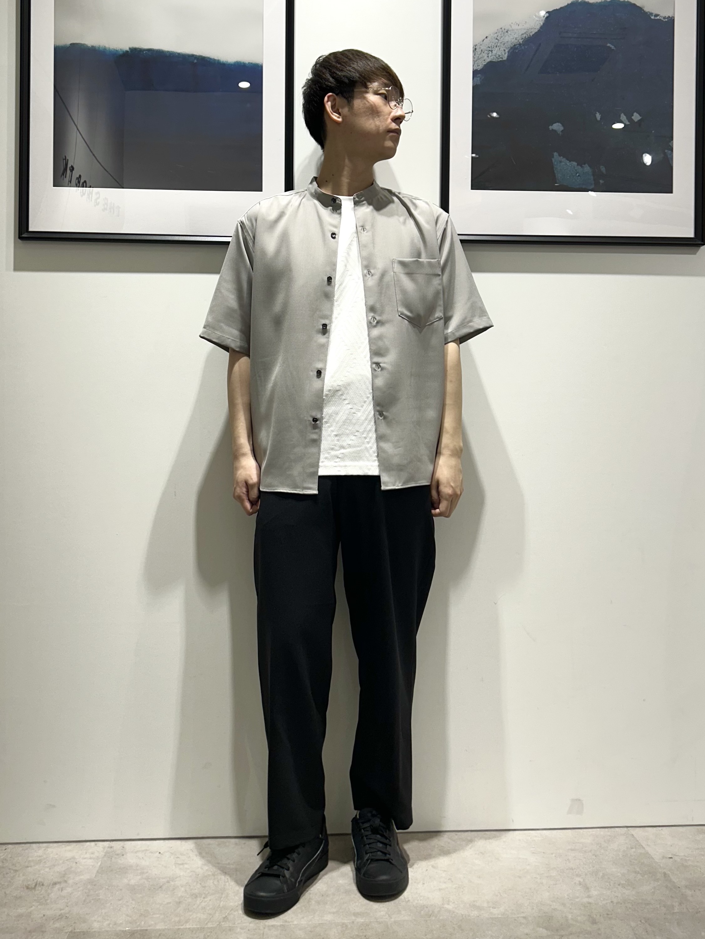 。さんの「THE SHOP TK｜LITE TEX バンドカラー半袖シャツ 接触冷感/吸水速乾/UVカット/アンチピリング/イージーケ」を使ったコーディネート