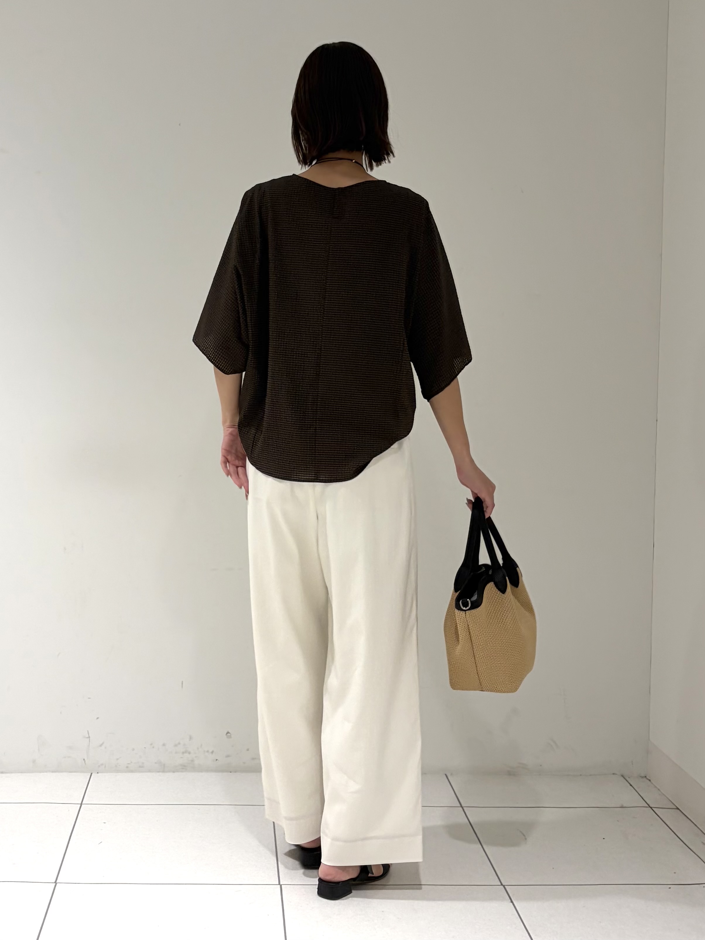 shioriさんの「INDIVI｜【体型カバー】サッカーチェックドルマントップス」を使ったコーディネート