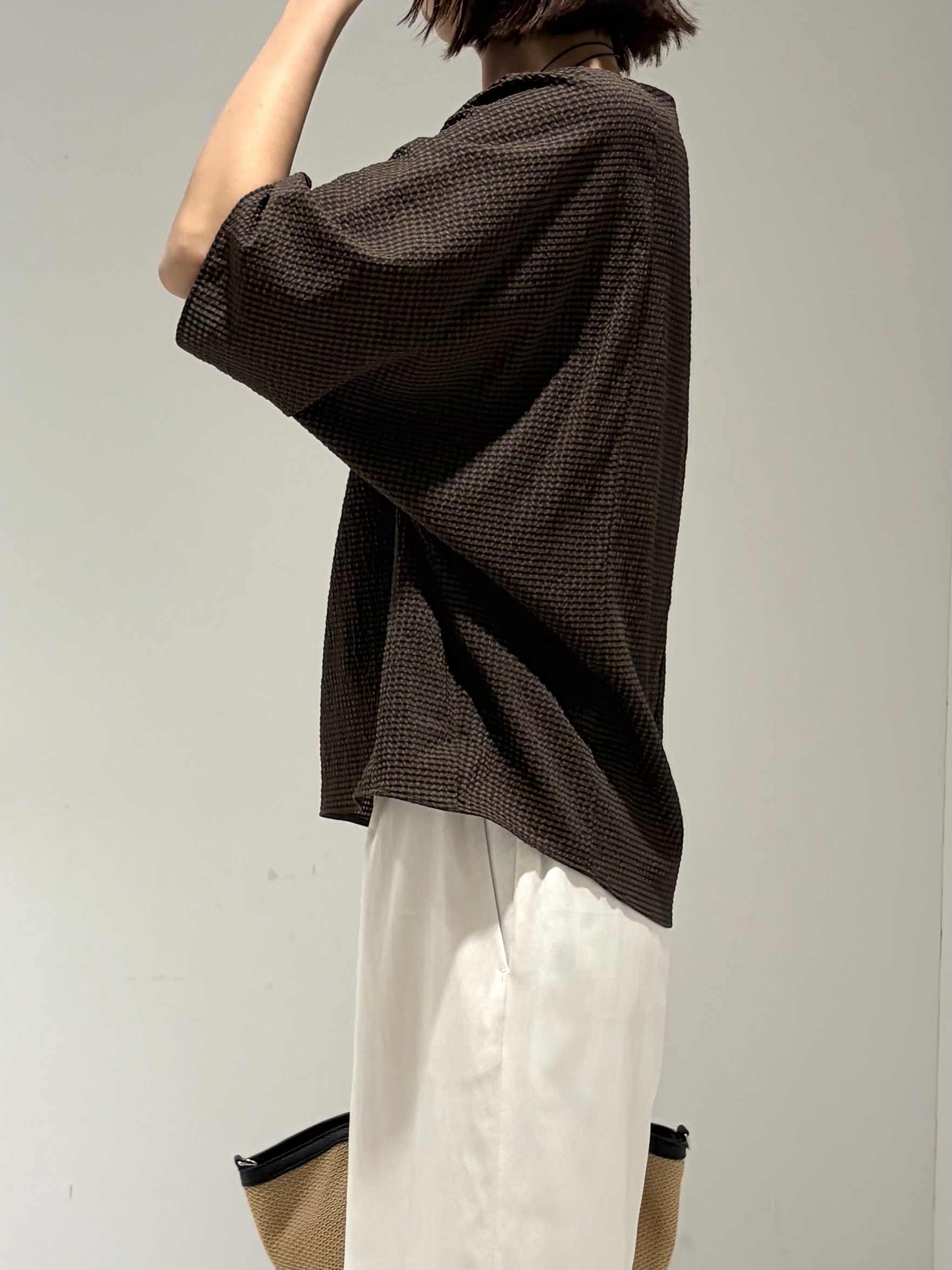 shioriさんの「INDIVI｜【体型カバー】サッカーチェックドルマントップス」を使ったコーディネート
