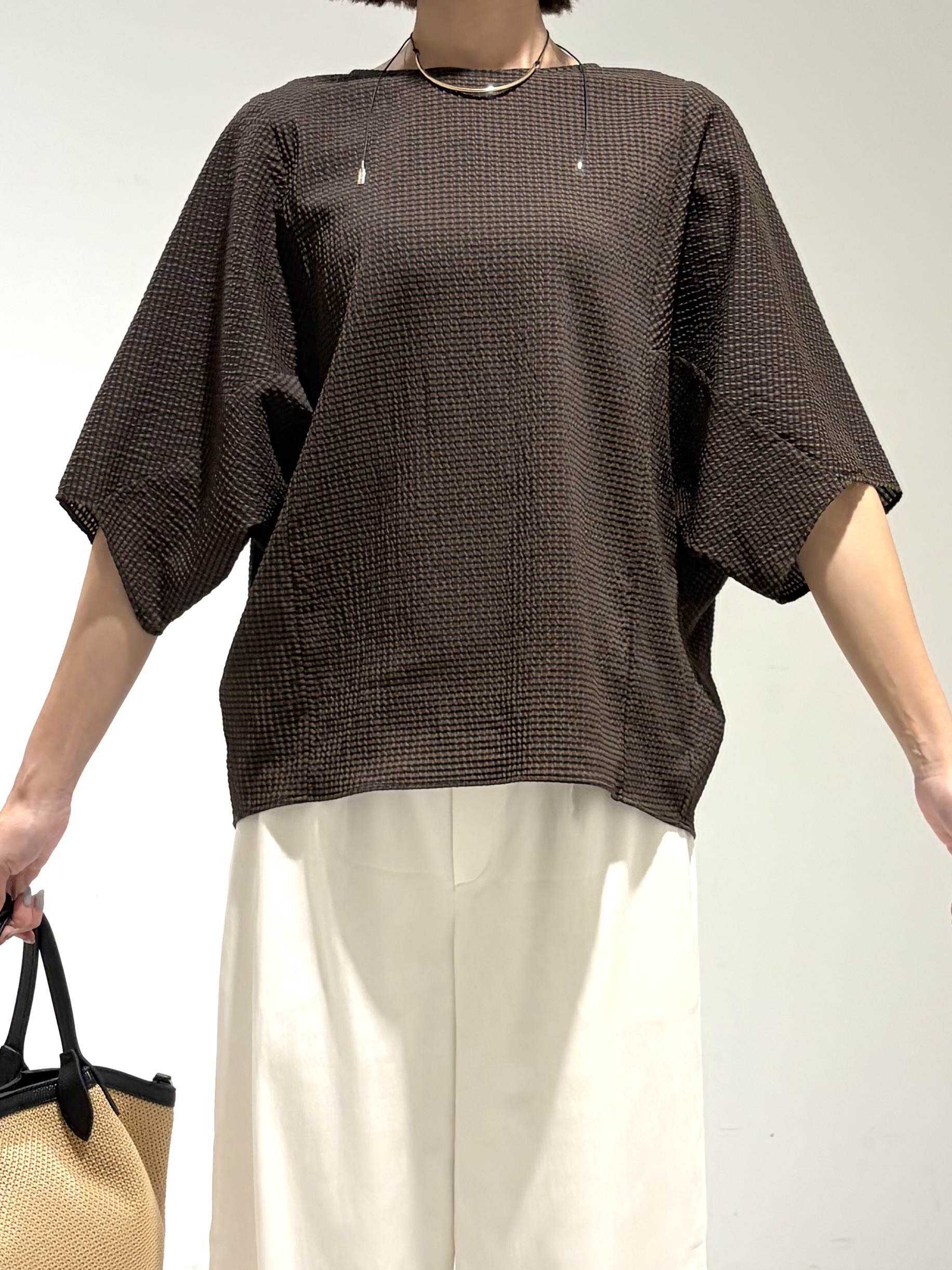 shioriさんの「INDIVI｜【体型カバー】サッカーチェックドルマントップス」を使ったコーディネート