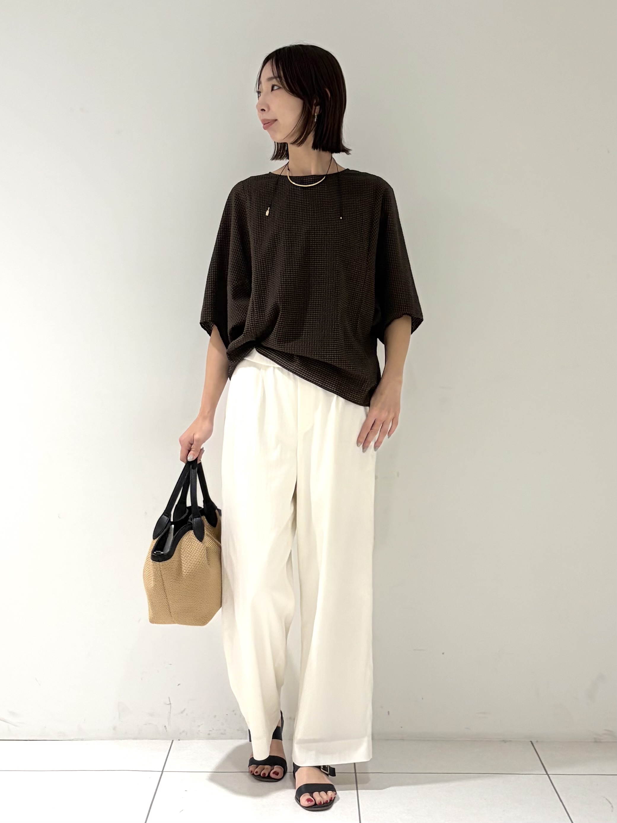 shioriさんの「INDIVI｜【体型カバー】サッカーチェックドルマントップス」を使ったコーディネート