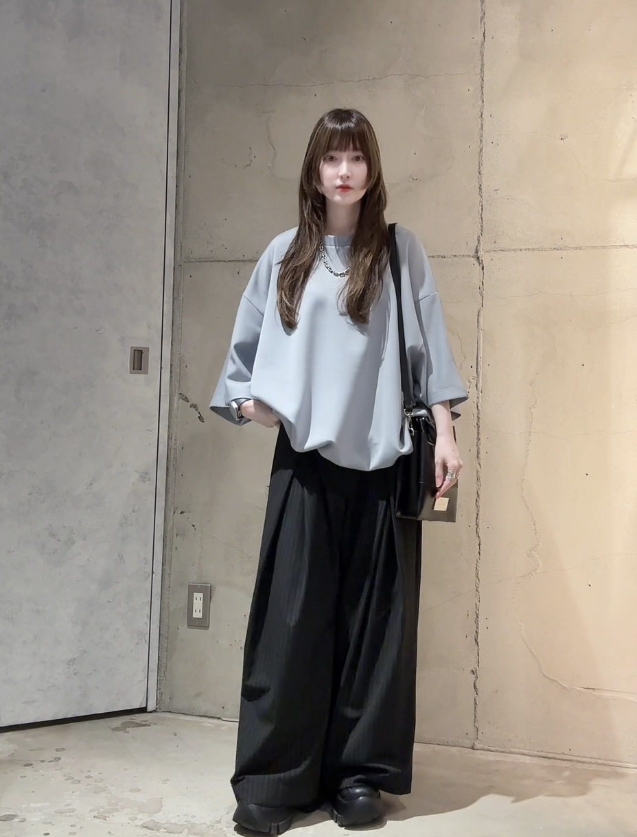 MIKAさんの「tk.TAKEO KIKUCHI｜【昨年売上NO.1】マシュマロドルマンカットソー/柔らか/ふわふわタッチ」を使ったコーディネート