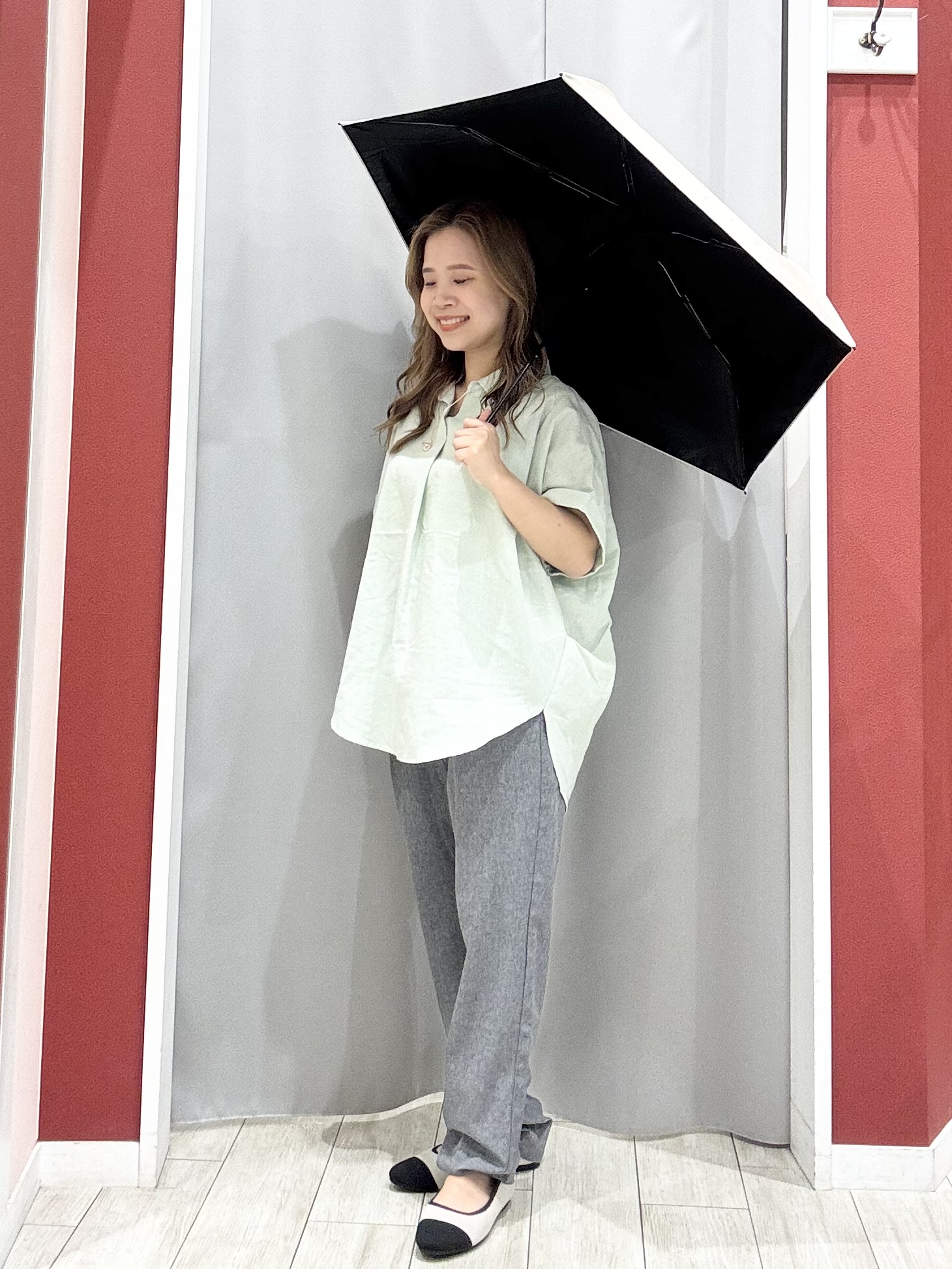 shioさんの「SHOO･LA･RUE｜【ひんやり/UV】インせず着られる フレンチリネンスキッパーシャツ」を使ったコーディネート