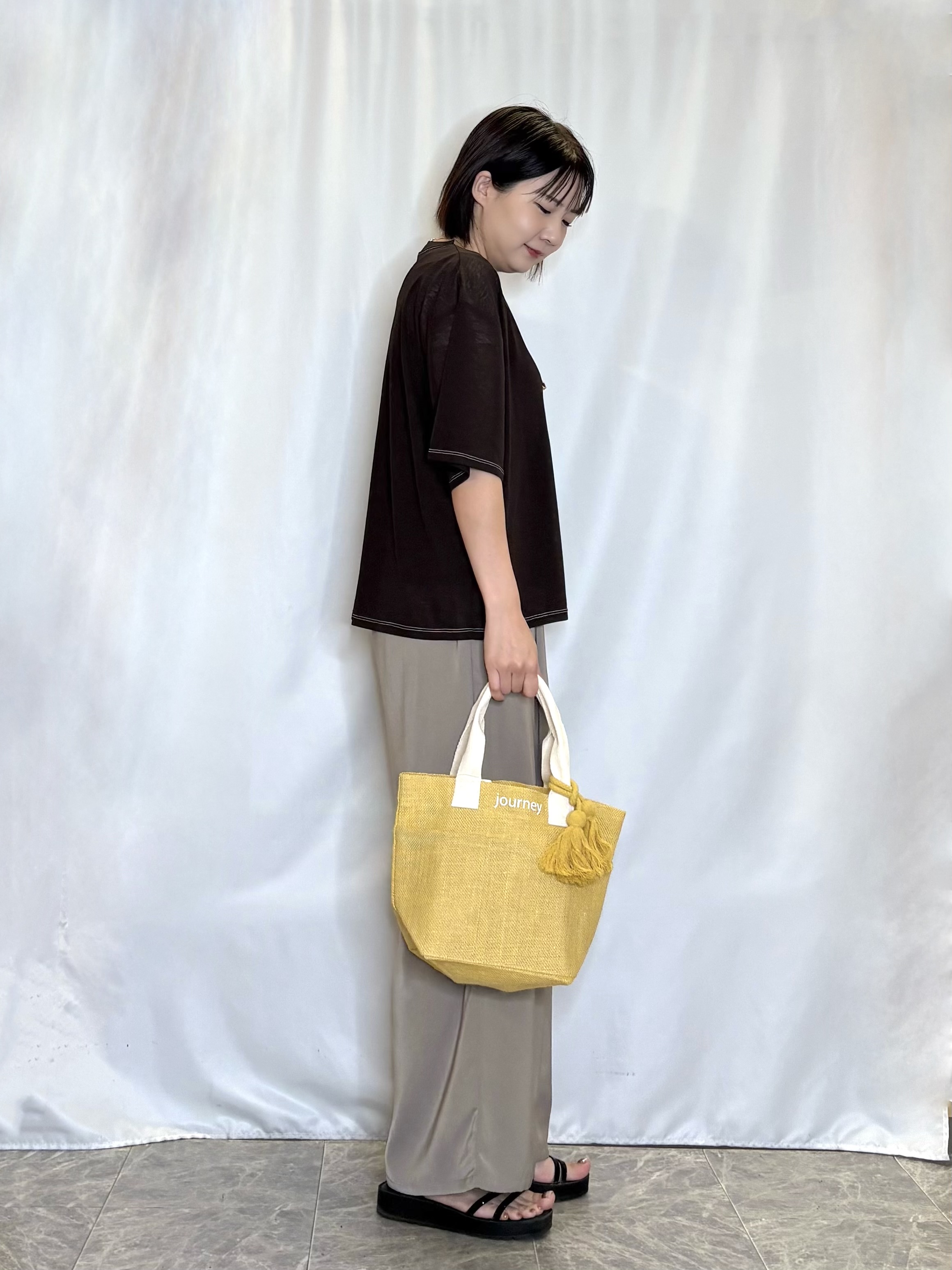 ネリさんの「SHOO･LA･RUE｜【S-LL/洗濯機可/体型カバー】ゆるっとこなれる 大人のシアースラブTシャツ」を使ったコーディネート