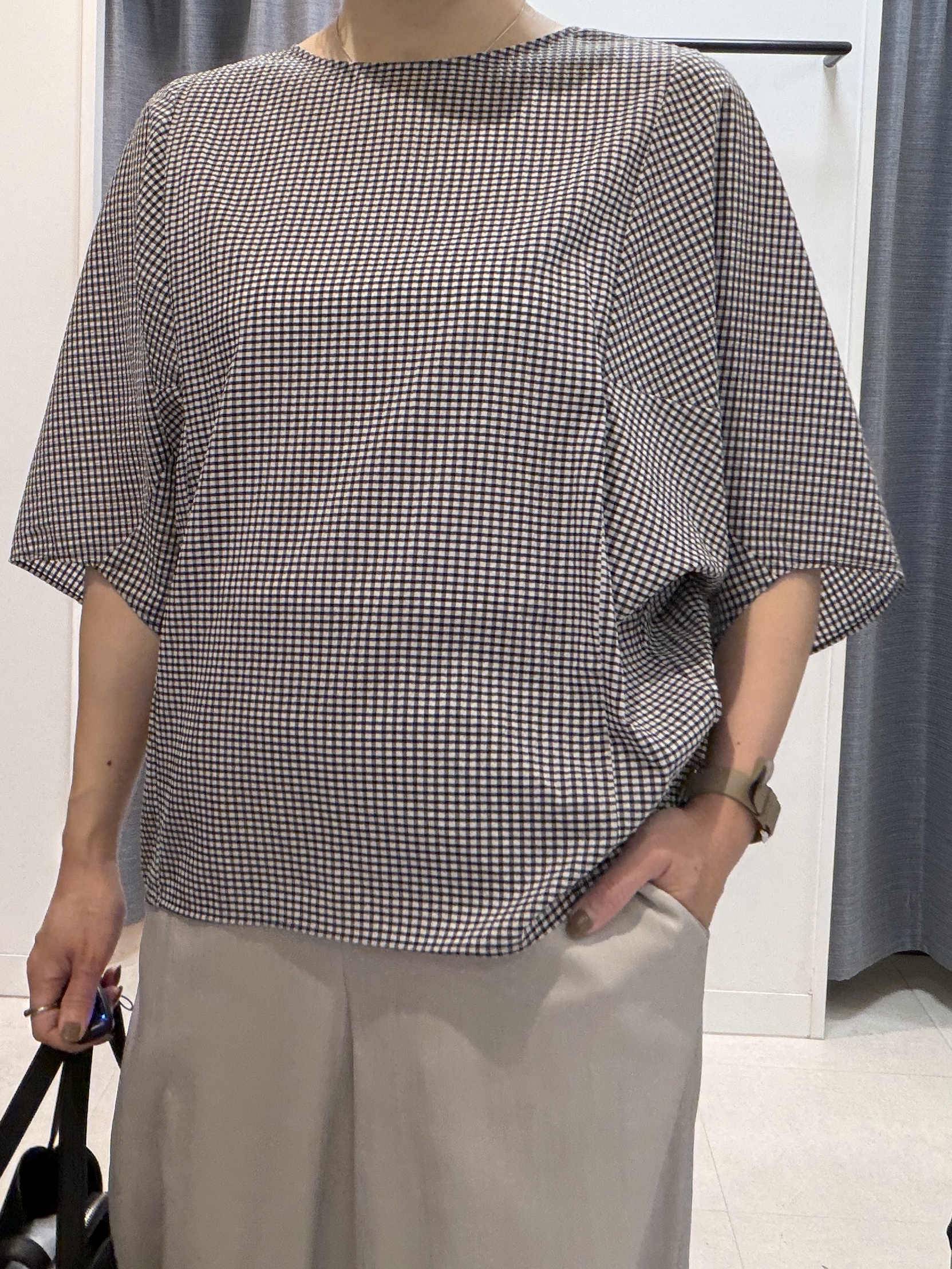 shihoさんの「INDIVI｜【体型カバー】サッカーチェックドルマントップス」を使ったコーディネート