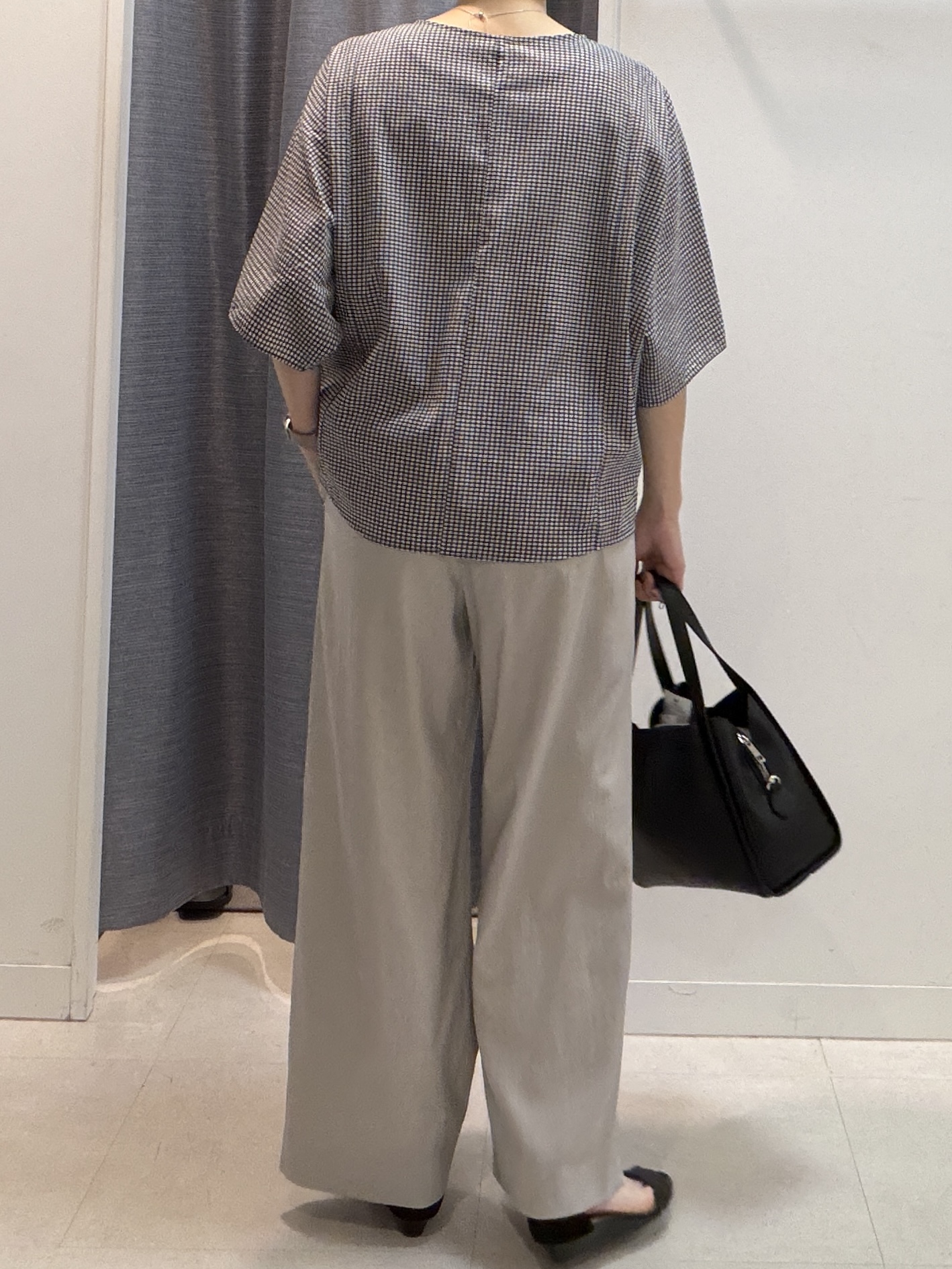 shihoさんの「INDIVI｜【体型カバー】サッカーチェックドルマントップス」を使ったコーディネート
