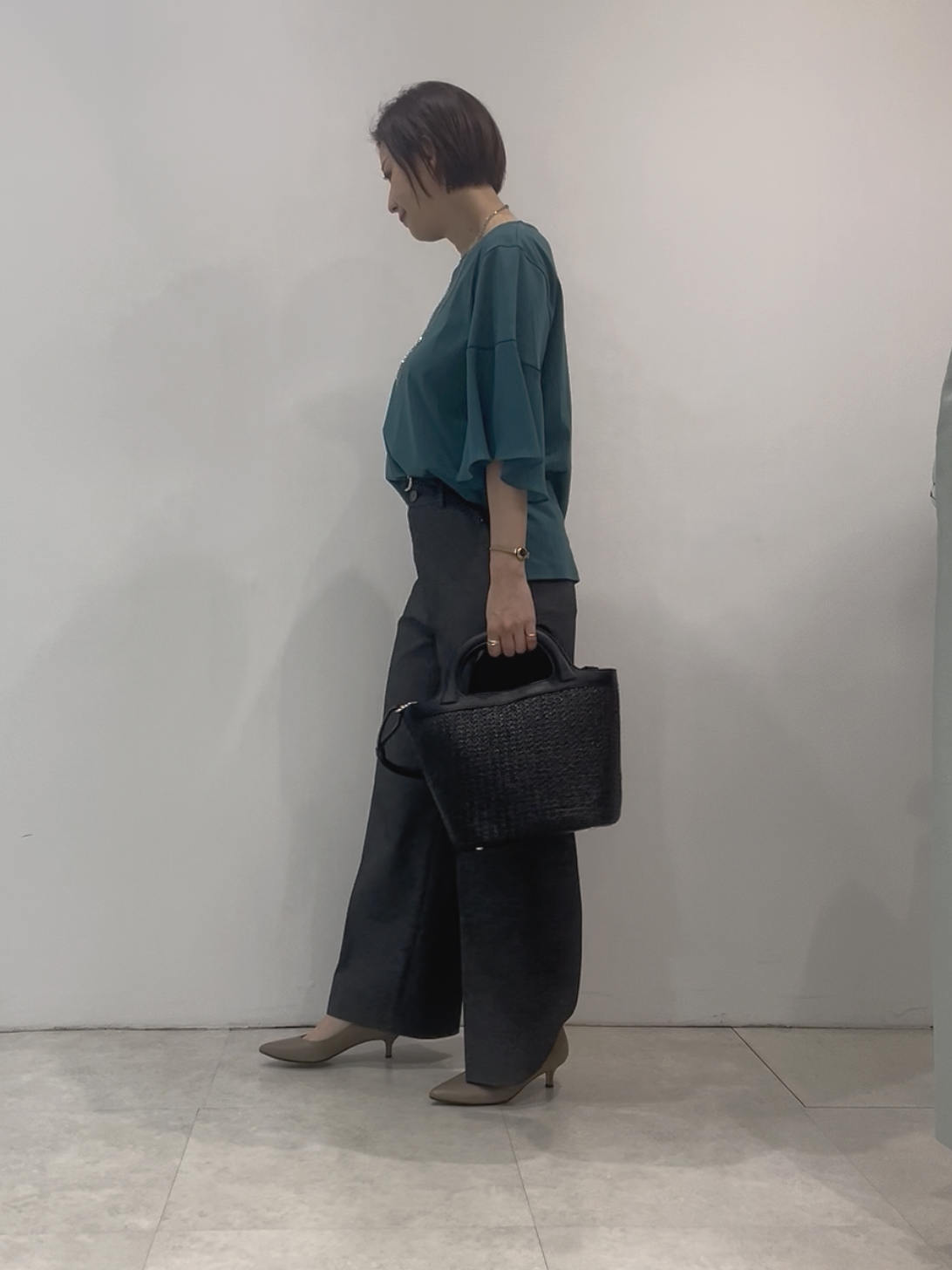 まどかさんの「UNTITLED｜【洗える/華奢見え】袖シアープルオーバー」を使ったコーディネート