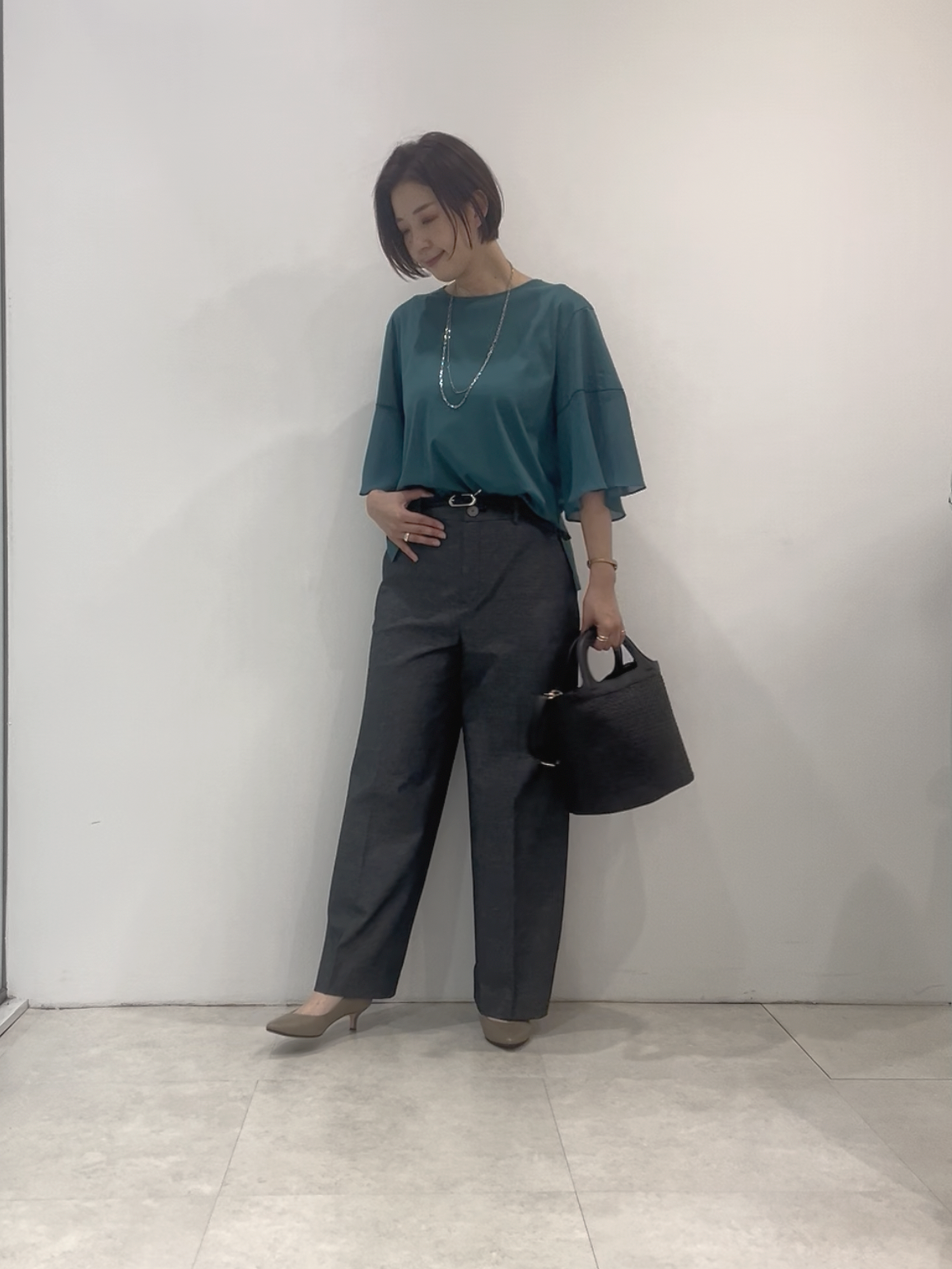 まどかさんの「UNTITLED｜【洗える/華奢見え】袖シアープルオーバー」を使ったコーディネート