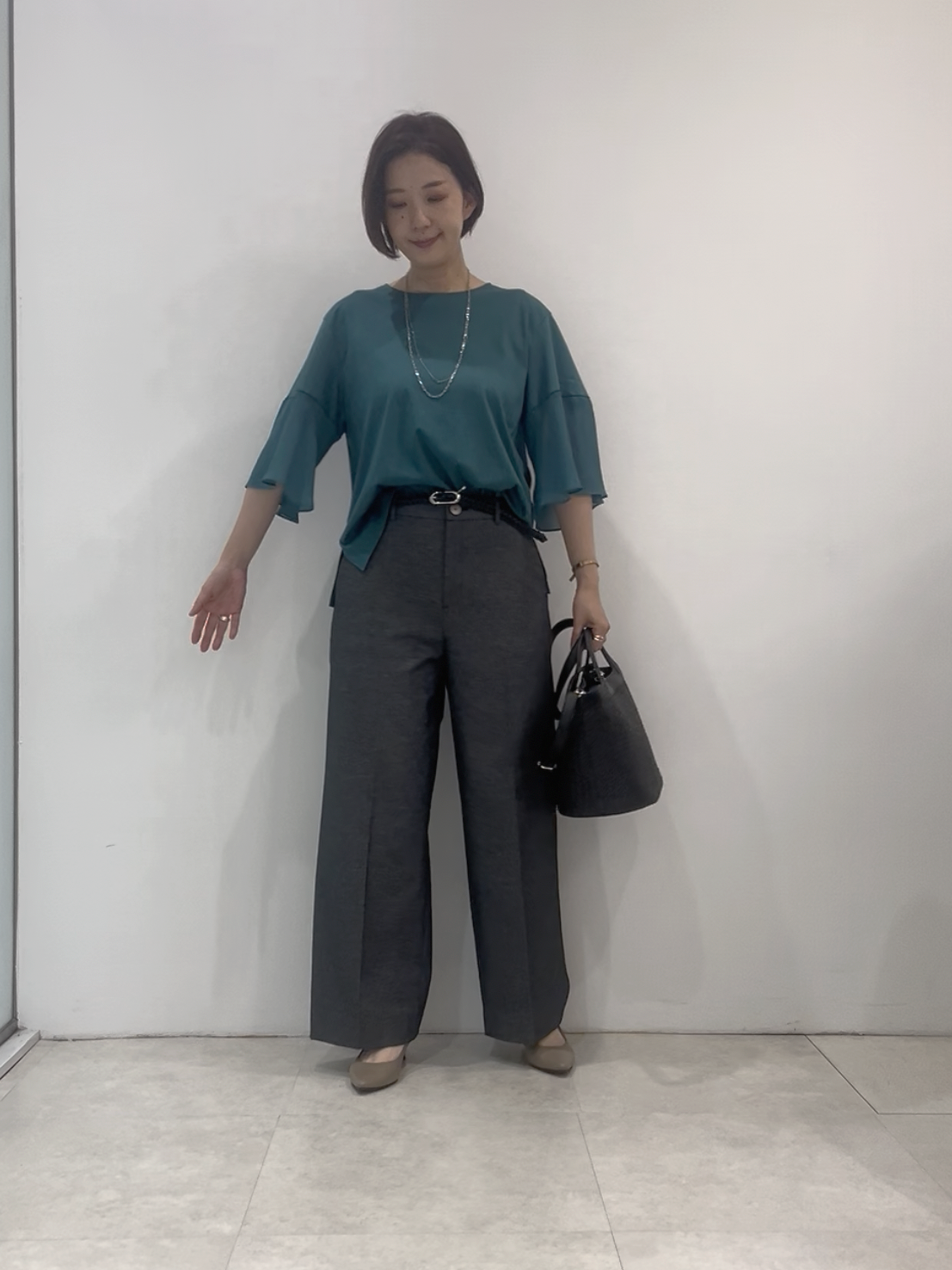 まどかさんの「UNTITLED｜【洗える/華奢見え】袖シアープルオーバー」を使ったコーディネート