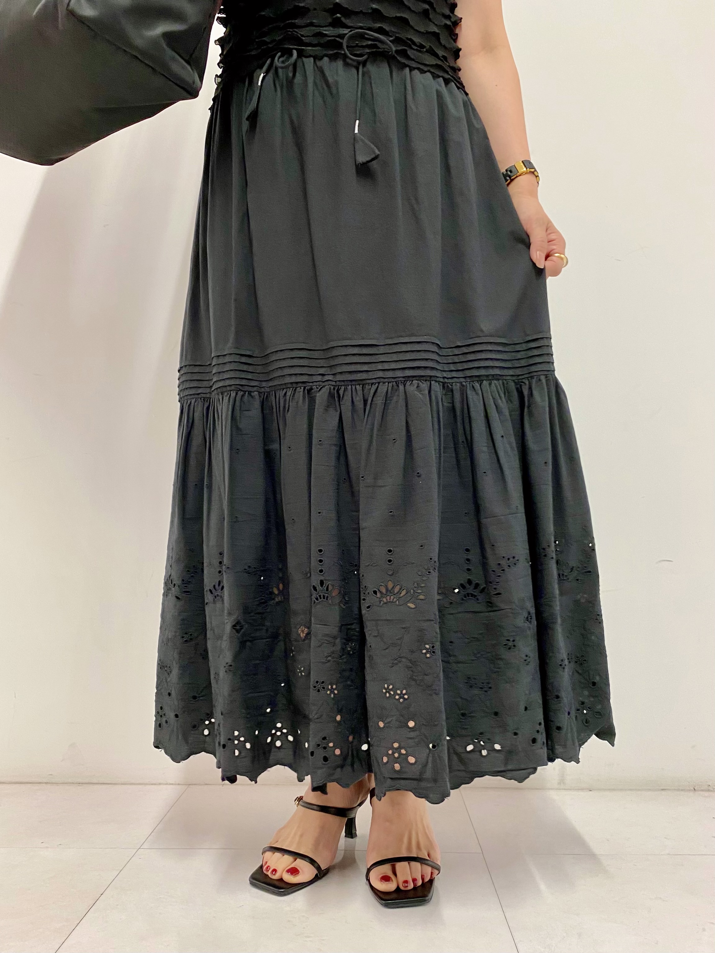 Sawaguchiさんの「DRESSTERIOR｜PROVOKE（プロヴォーク）【別注】フリルフレンチスリーブトップス」を使ったコーディネート