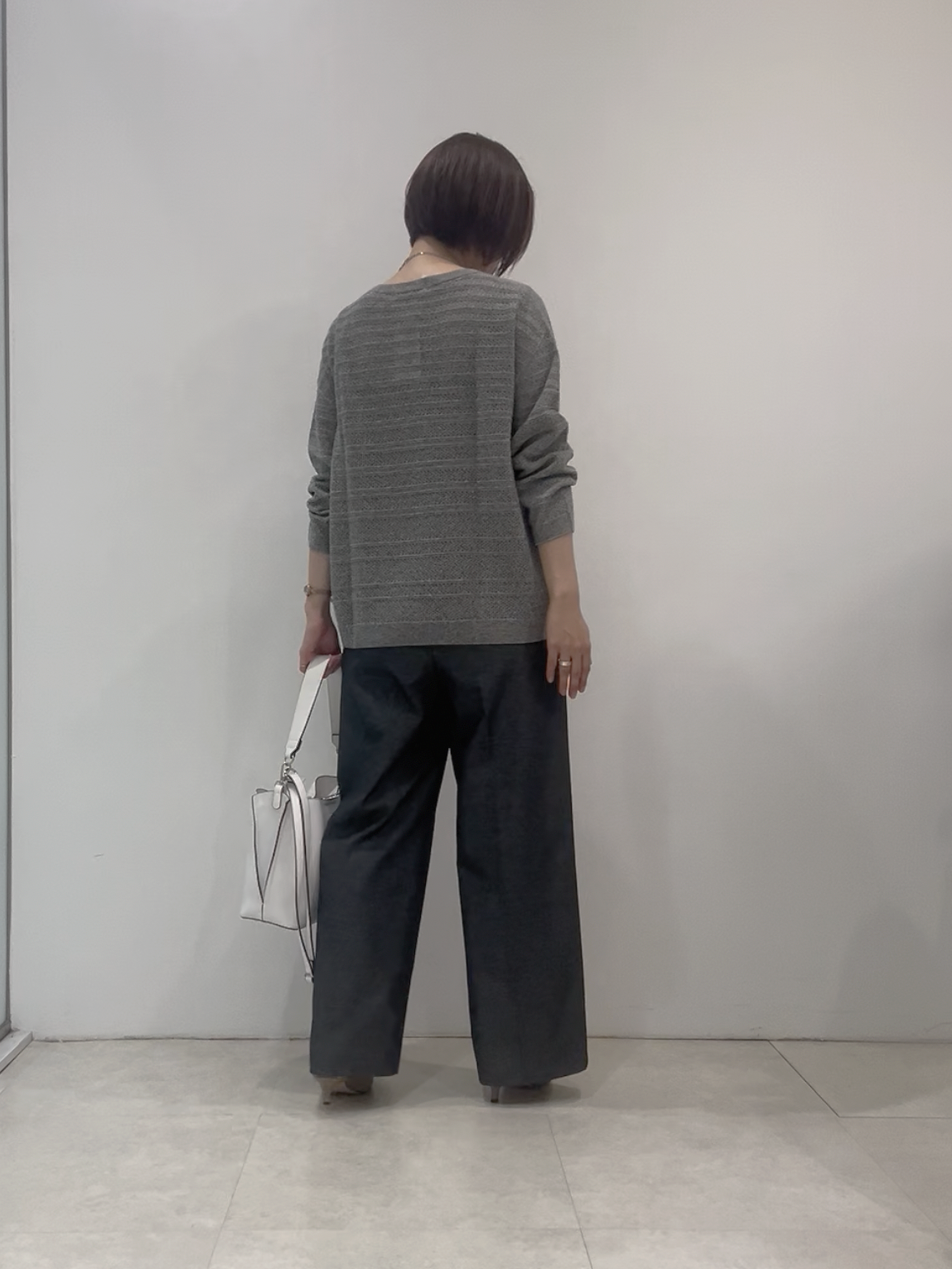 まどかさんの「UNTITLED｜【接触冷感/洗える/後ろウエストゴム】オックスワイドパンツ」を使ったコーディネート