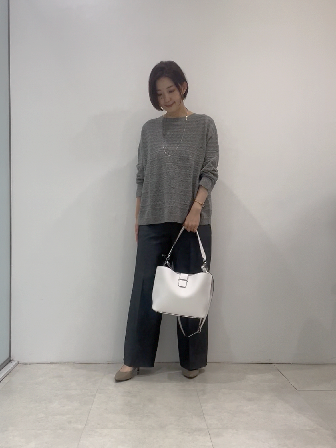 まどかさんの「UNTITLED｜【接触冷感/洗える/後ろウエストゴム】オックスワイドパンツ」を使ったコーディネート
