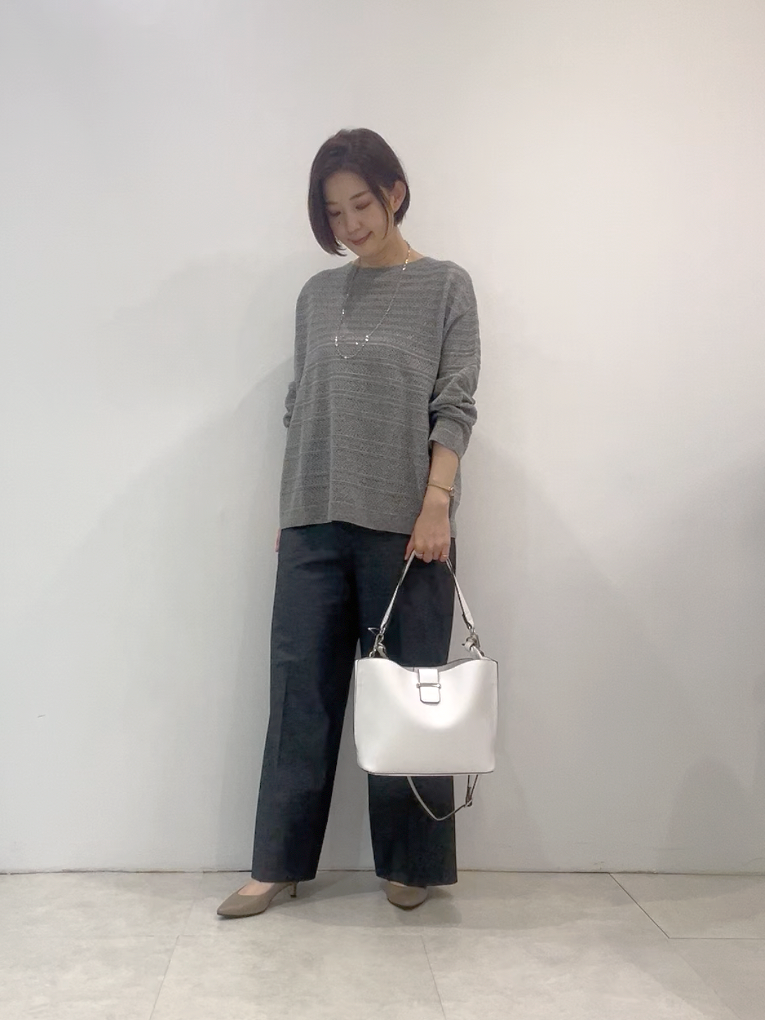 まどかさんの「UNTITLED｜【接触冷感/洗える/後ろウエストゴム】オックスワイドパンツ」を使ったコーディネート