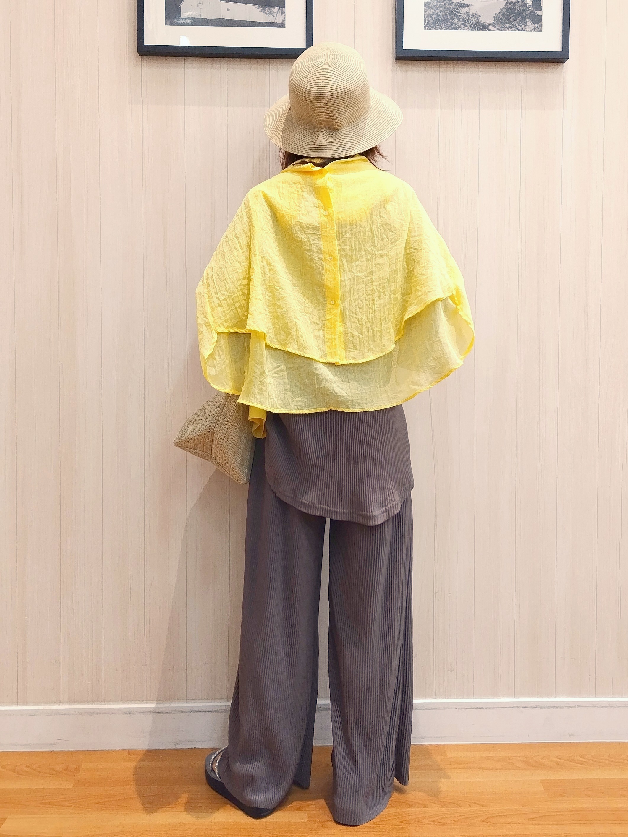 yseさんの「SHOO･LA･RUE｜【体型カバー】ふんわり質感 やわらかこなれシアーシャツ」を使ったコーディネート