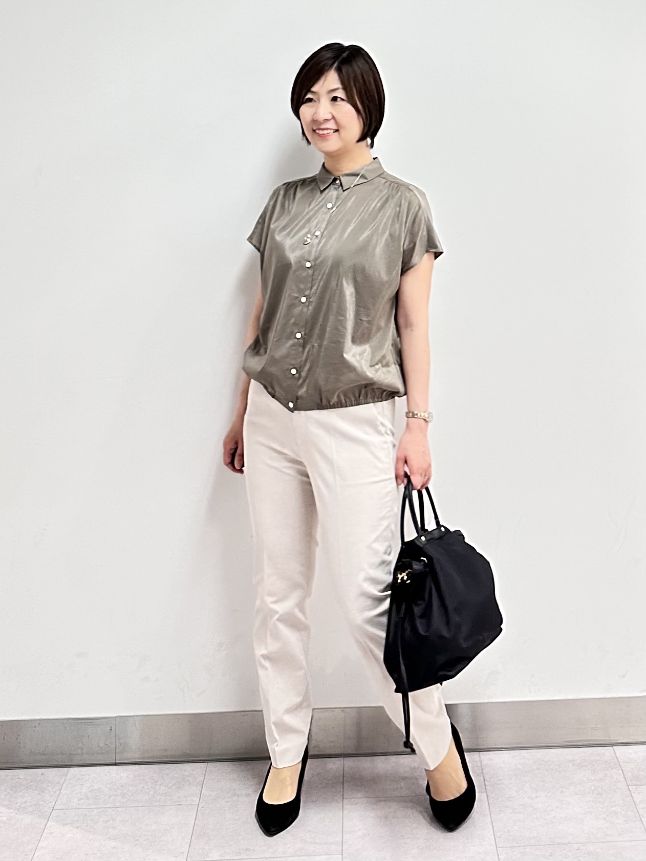 みなこさんの「UNTITLED｜【セットアップ可/軽量/清涼感】ローンギャザーブラウス」を使ったコーディネート