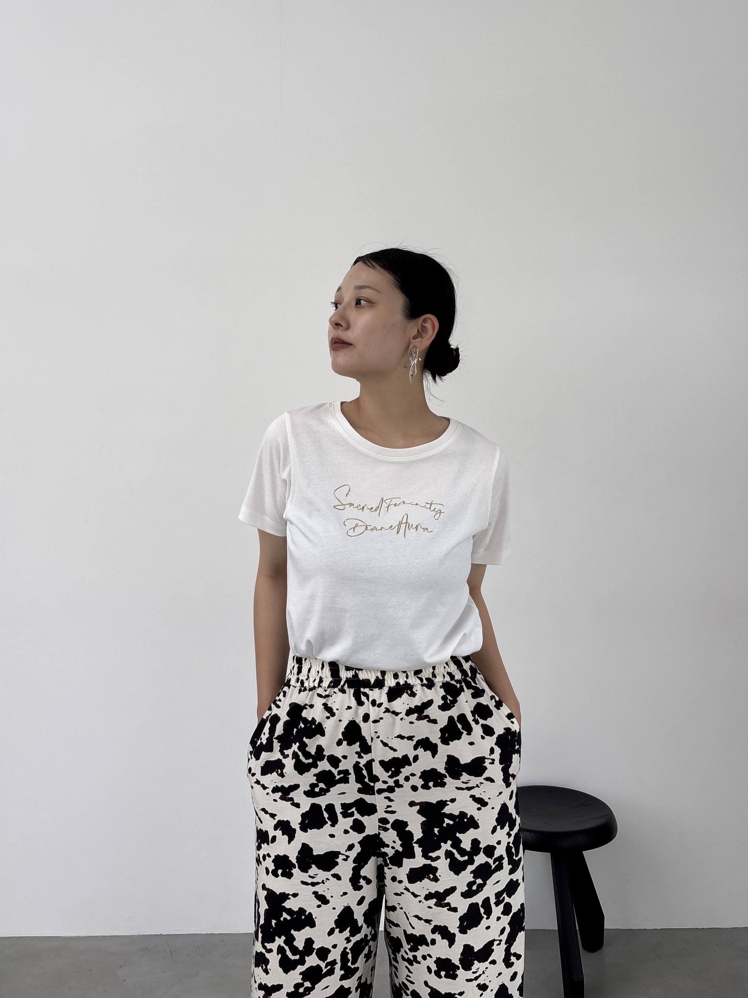 ayanoさんの「INDIVI｜3DプリントロゴTシャツ」を使ったコーディネート