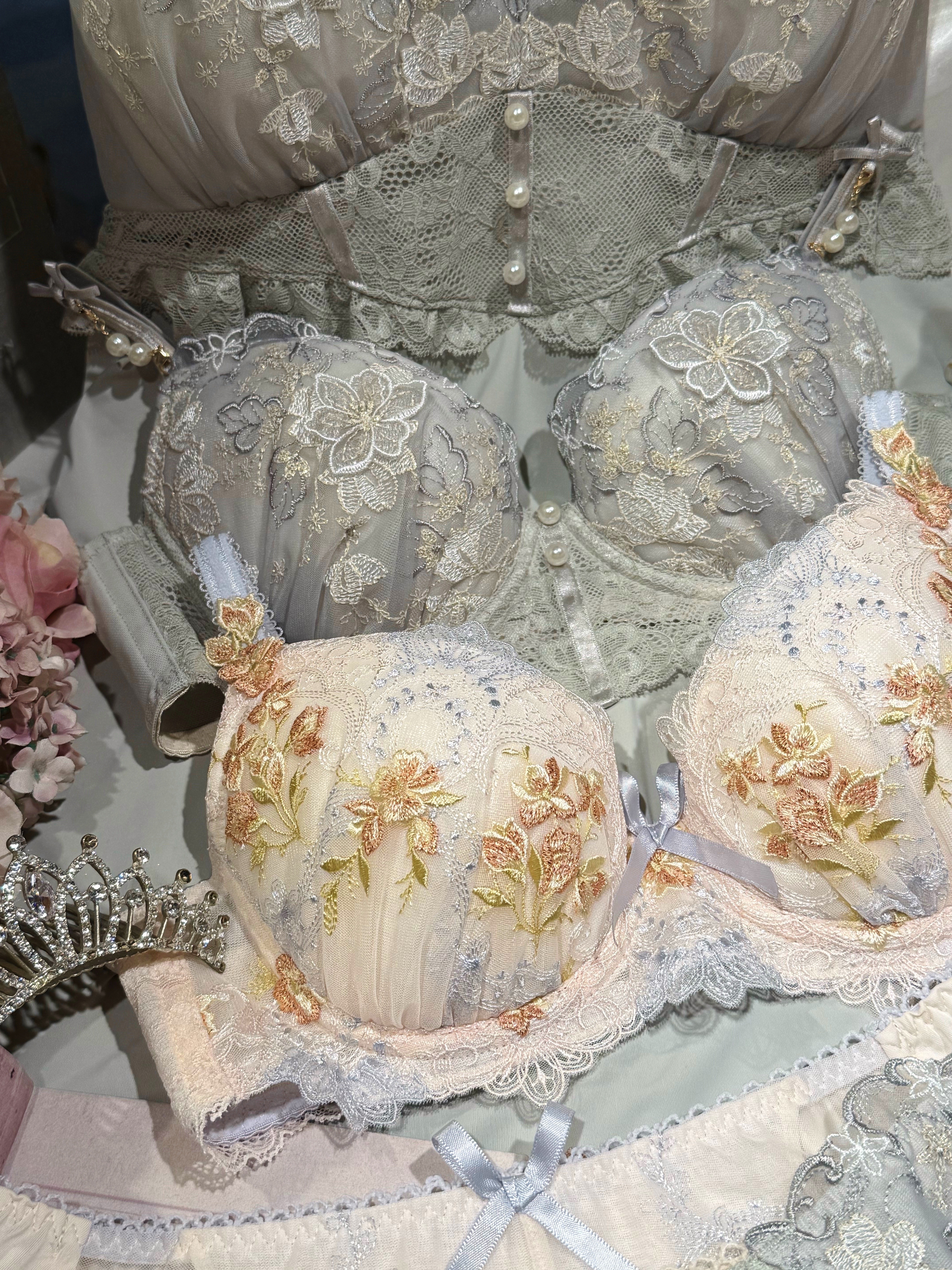 maiさんの「Risa Magli｜ディアンタ ブラジャー (B-C) ＜Sweet Rich（スウィートリッチ）＞」を使ったコーディネート