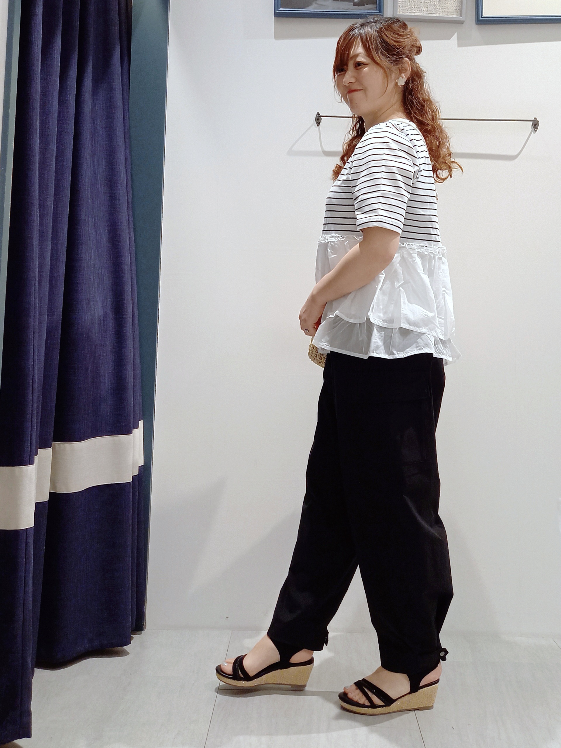 miiさんの「grove｜【体型カバー】INせず決まる、ウエストシアーフリルTシャツ」を使ったコーディネート