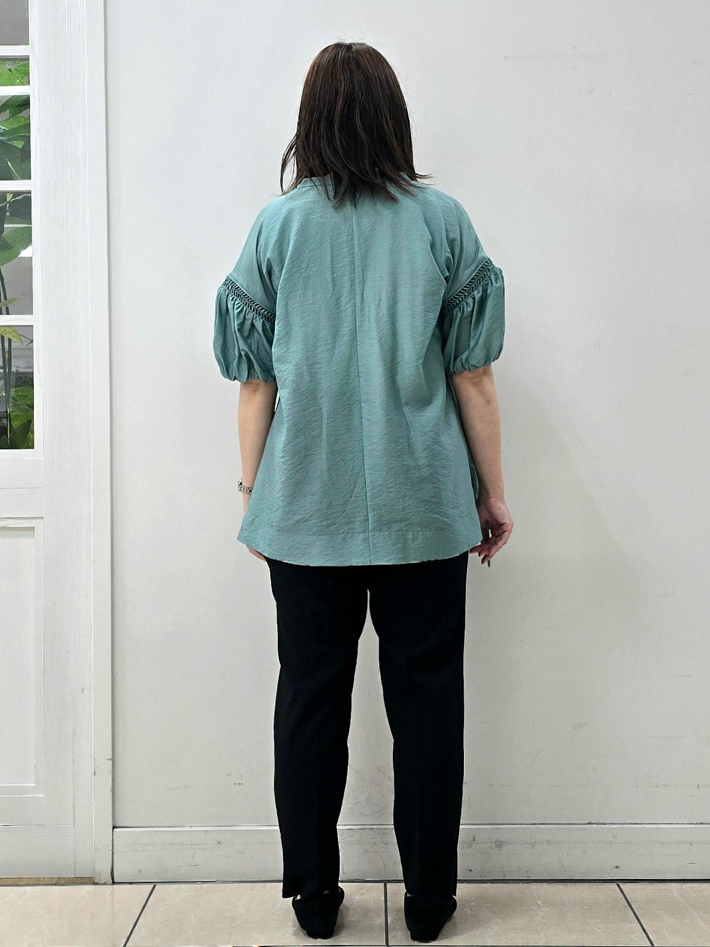 fkeさんの「Reflect｜ボリュームスリーブオフボディブラウス」を使ったコーディネート