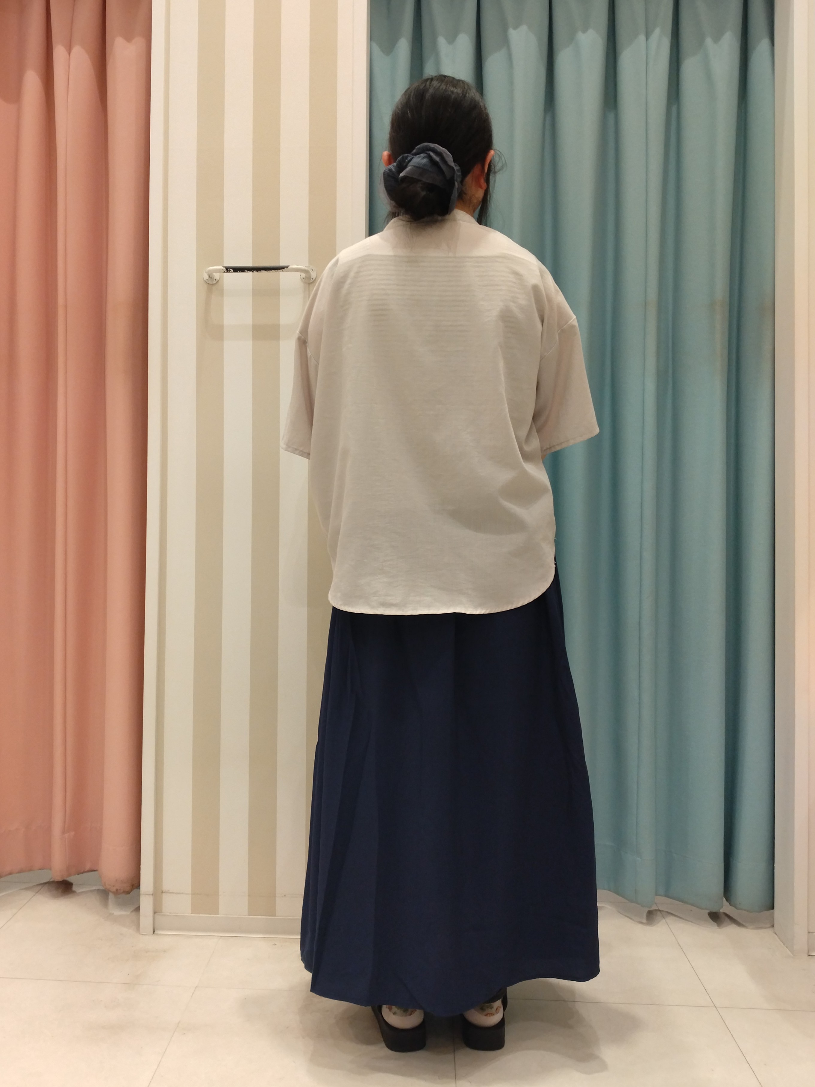 おっしーさんの「SHOO･LA･RUE｜【洗濯機可/S-LL】大人の抜け感 ゆるっと5分袖シャツ」を使ったコーディネート