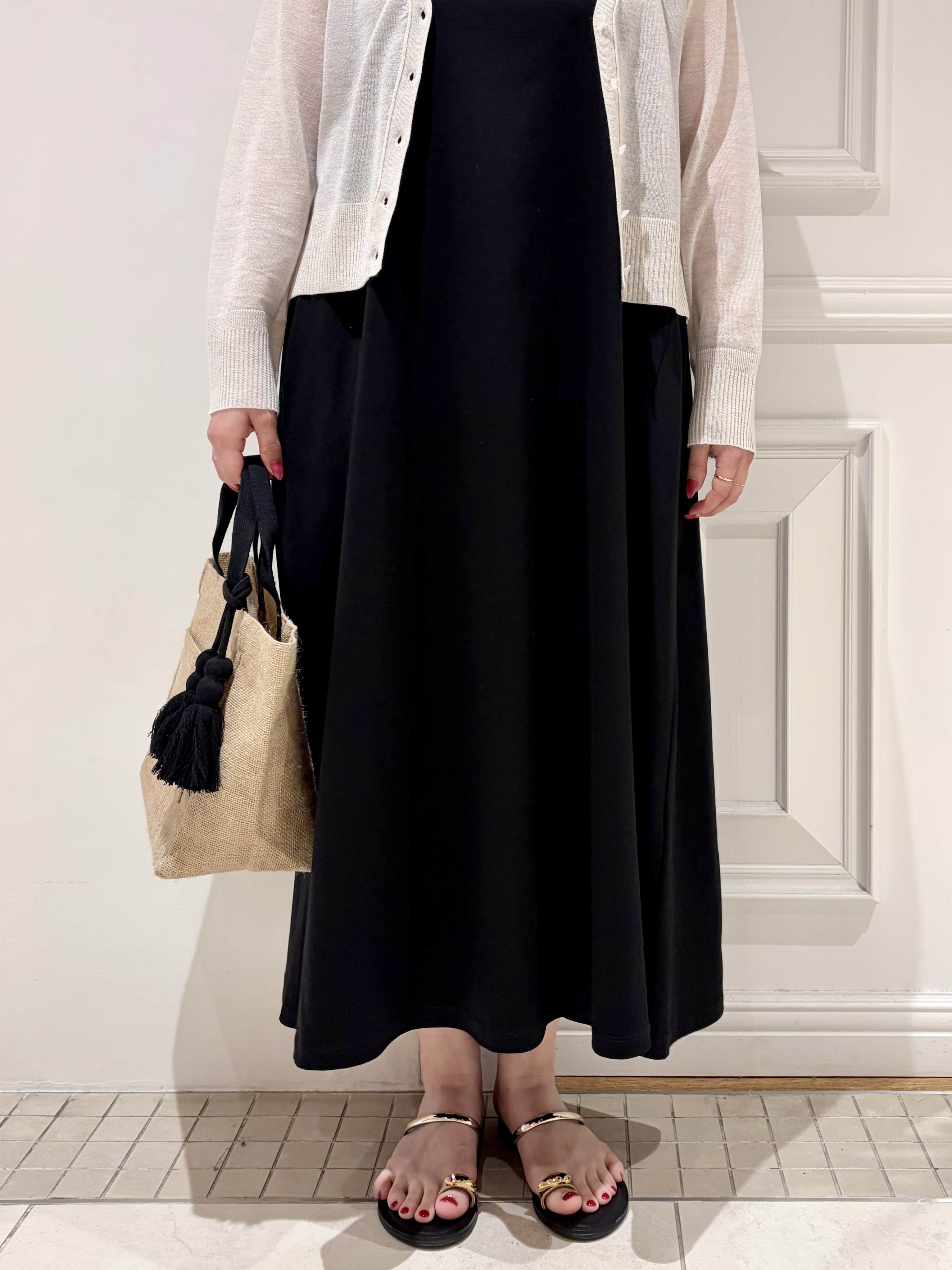 minowaさんの「DRESSTERIOR｜【日除け/冷房対策】ウォッシャブルシアーカーディガン」を使ったコーディネート