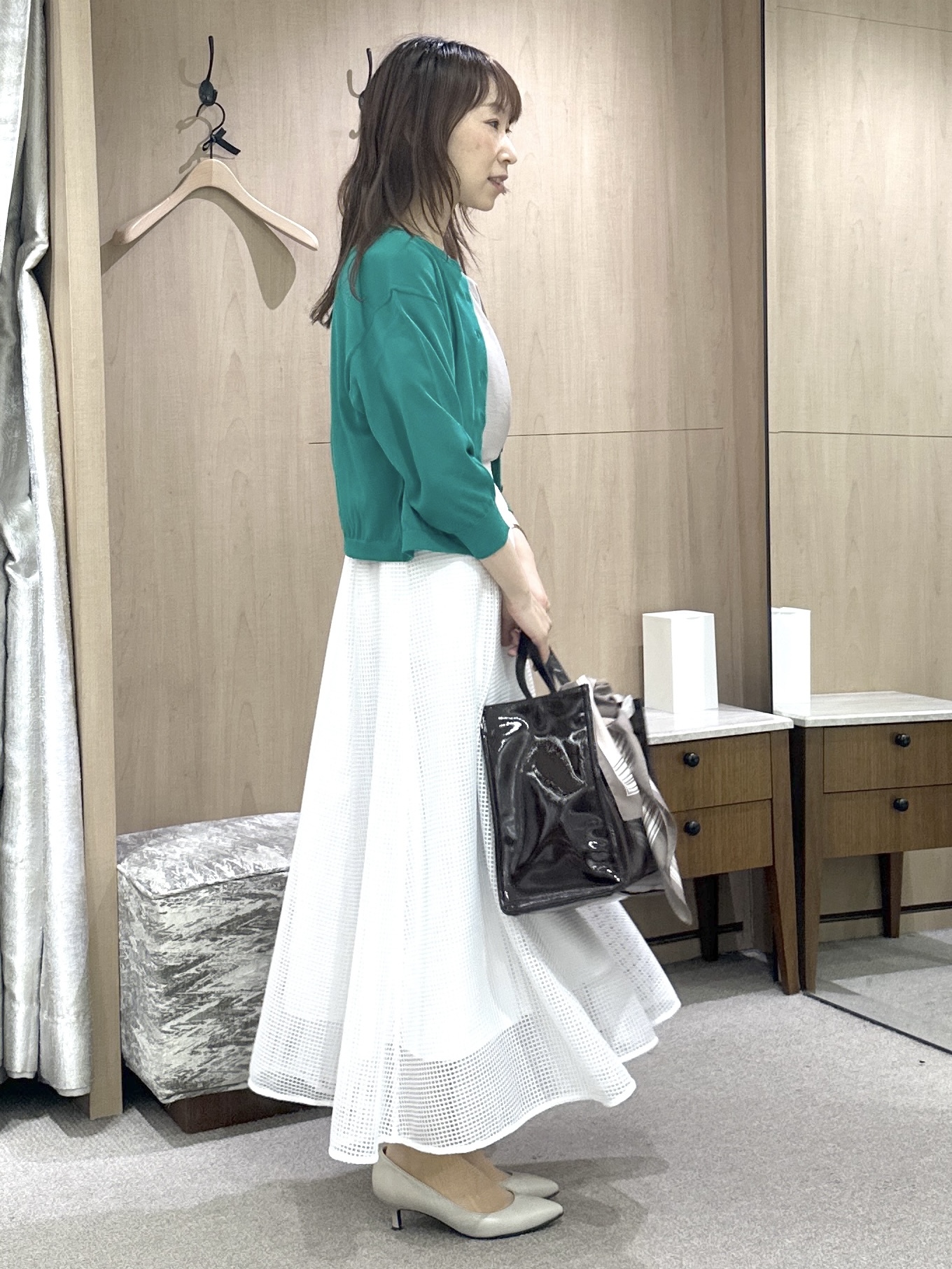 Miwaさんの「UNTITLED｜【前後2WAY/はっ水/セットアップ可】リラクシーフレンチスリーブブラウス」を使ったコーディネート