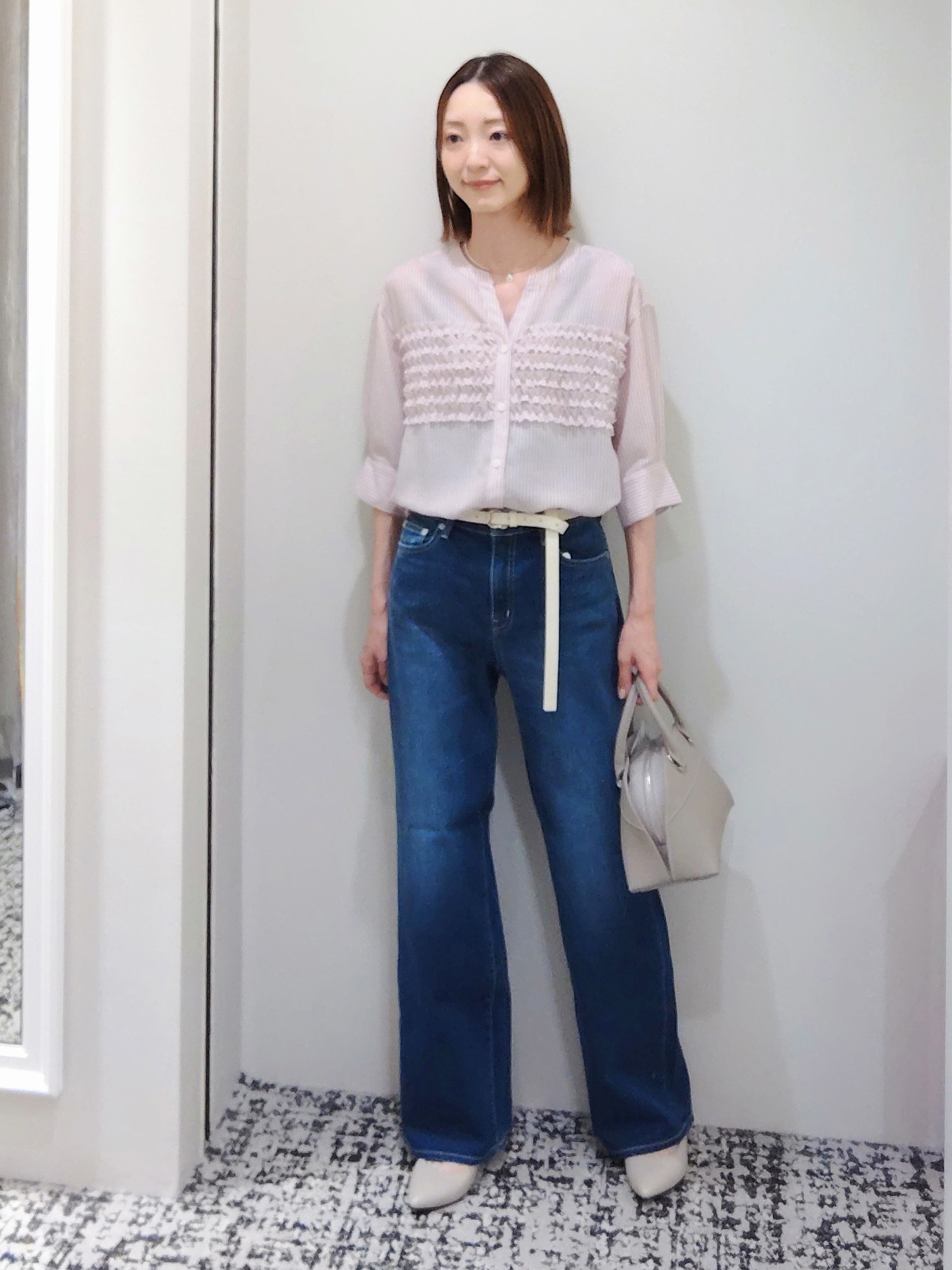 terumiさんの「UNTITLED｜【接触冷感/通気性/洗える】フロントフリルブラウス」を使ったコーディネート