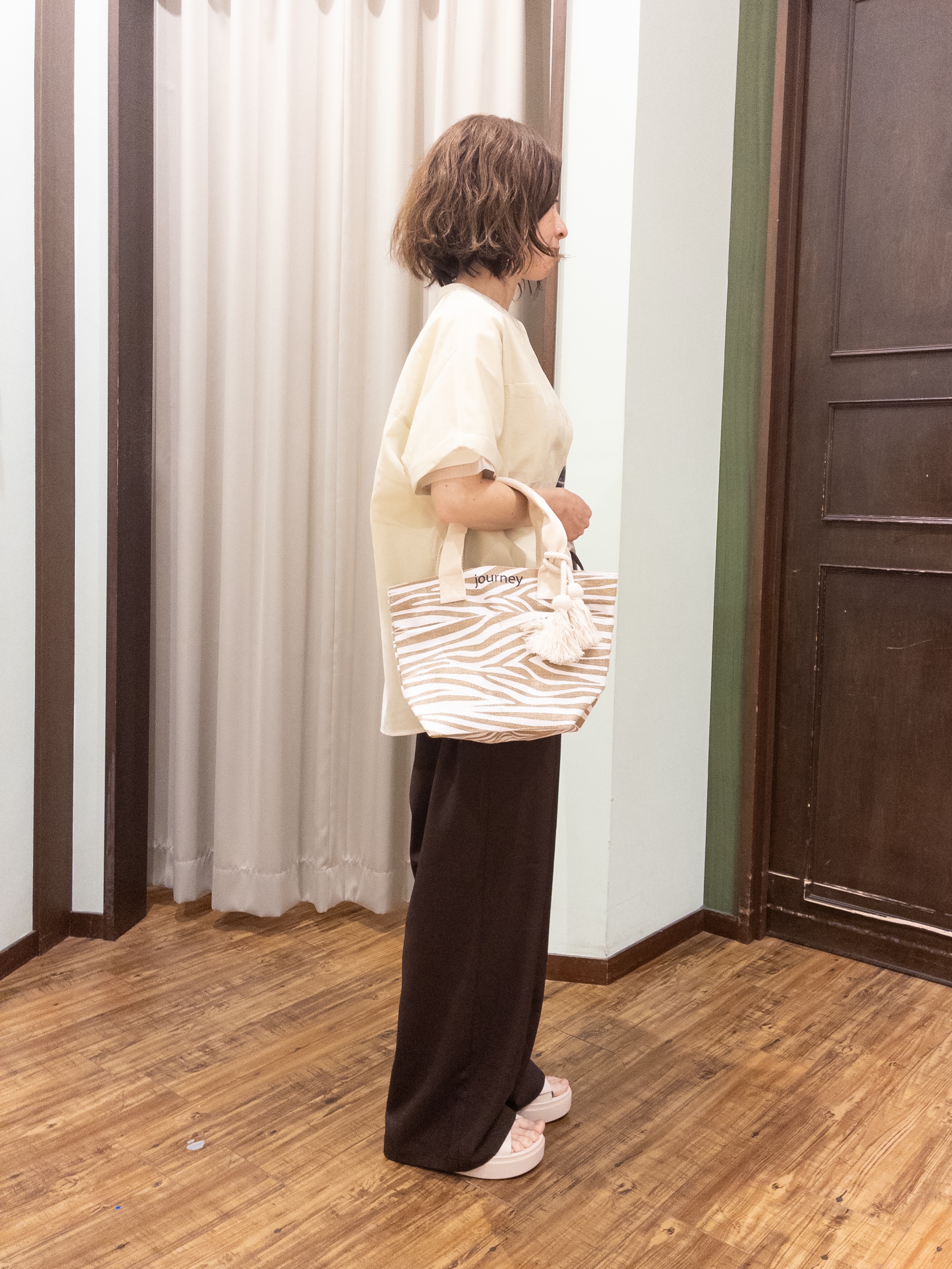 yukaさんの「SHOO･LA･RUE｜【さらり快適/洗濯機可/S-LL】風が通り抜ける 半袖バンドカラーシアーシャツ」を使ったコーディネート