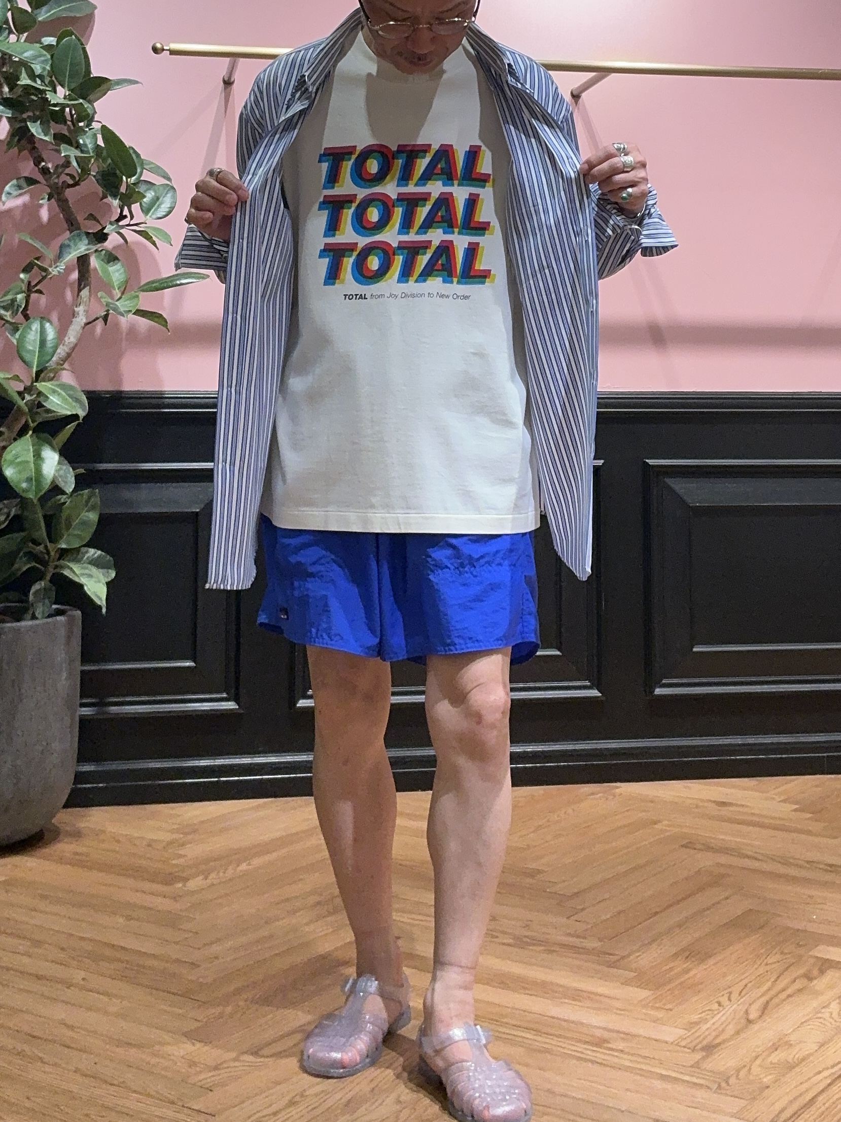 torigoeさんの「DRESSTERIOR｜THOMAS MASON ストライプシャツ」を使ったコーディネート