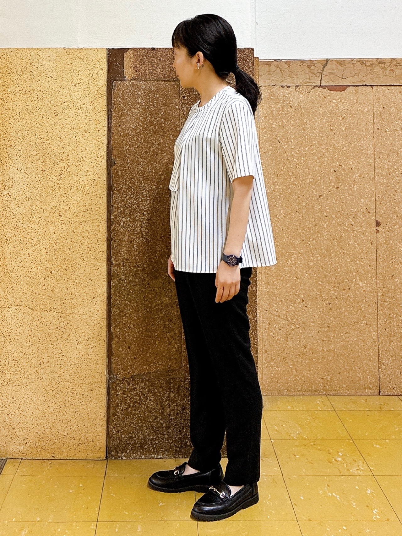 hattoriさんの「INDIVI｜【洗える／UVケア】ストライプ柄＆無地 ボウタイ風 半袖ブラウス」を使ったコーディネート