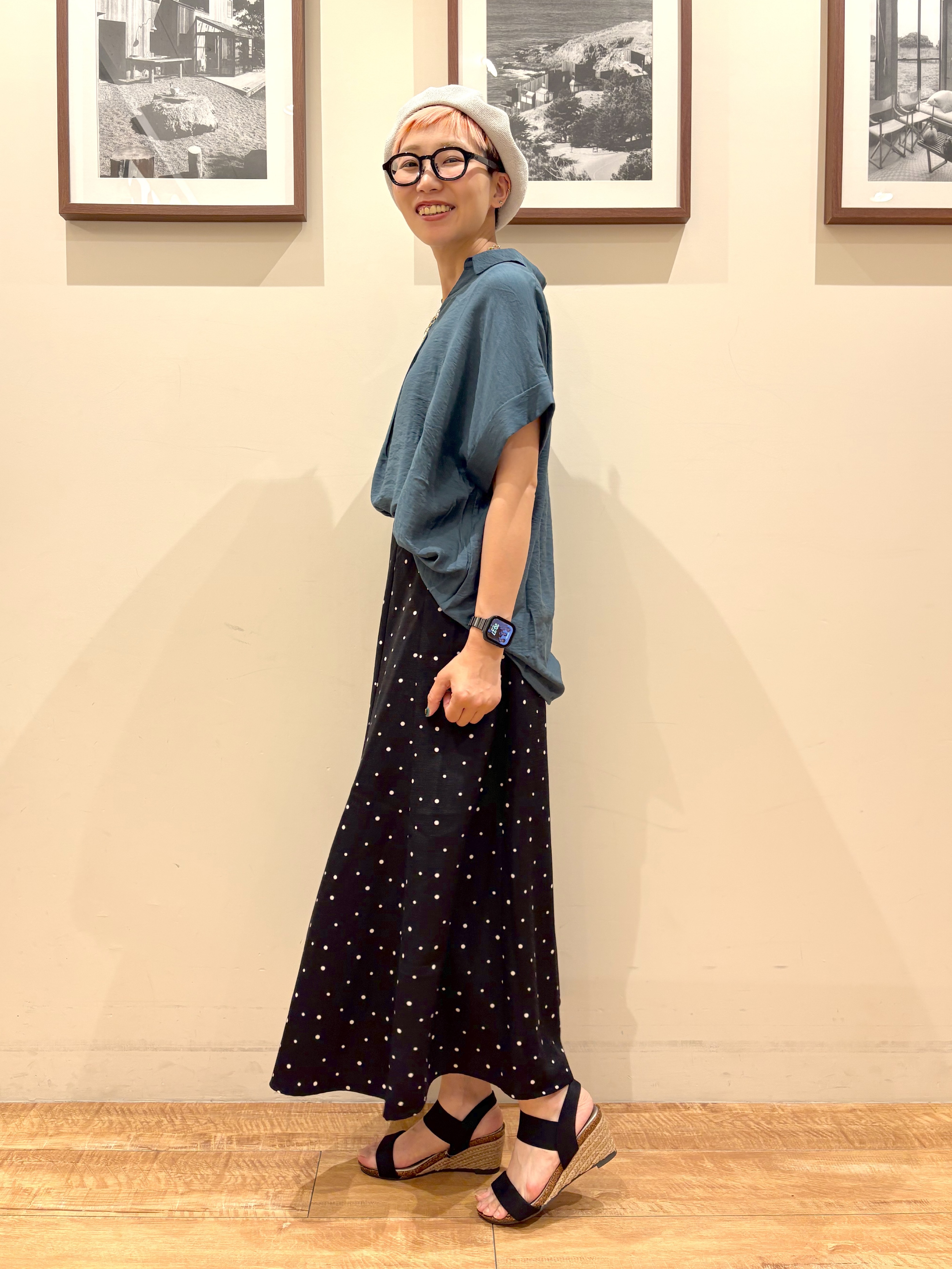 Ayumiさんの「SHOO･LA･RUE｜【ひんやり/S-LL/洗濯機可】インせず着られる 裾タック スキッパーシャツ」を使ったコーディネート