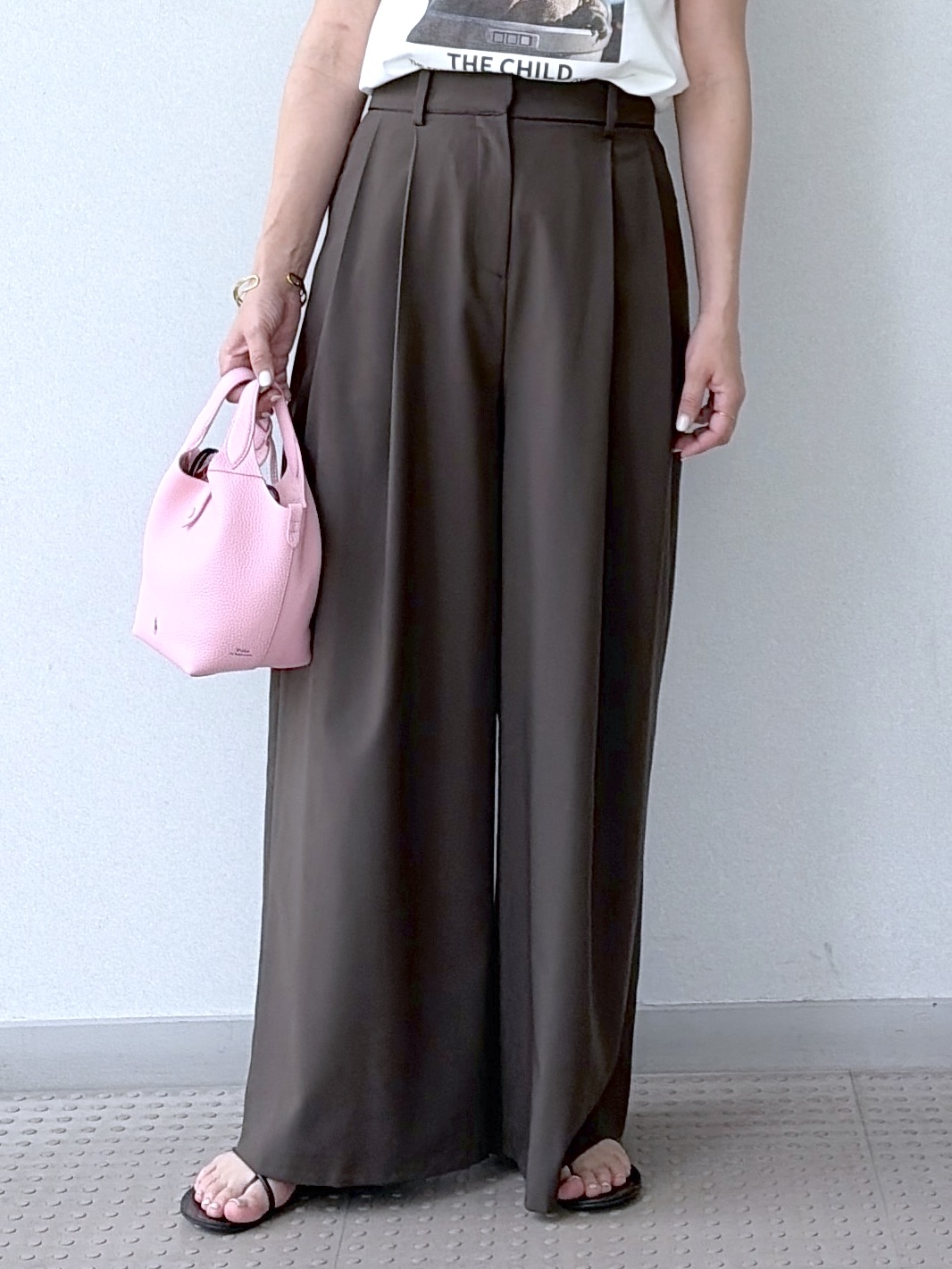 yoshikadoさんの「DRESSTERIOR｜【セットアップ可/UVカット/接触冷感/吸水速乾】ウォッシャブル リネンライクドルマンジャケット」を使ったコーディネート