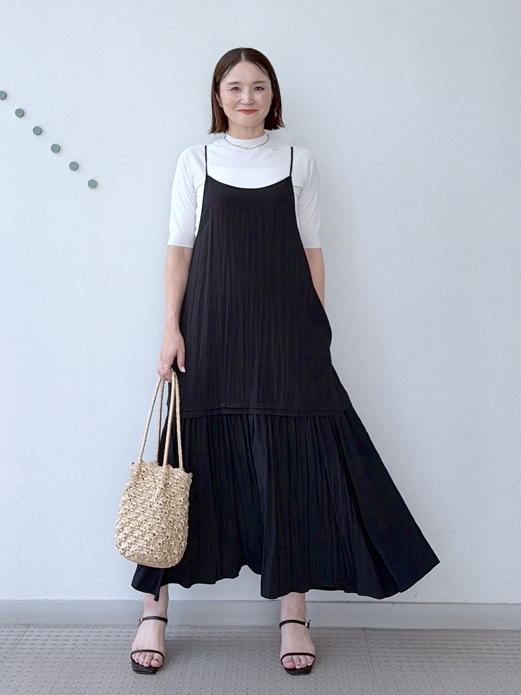 yoshikadoさんの「DRESSTERIOR｜【ウォッシャブル】コットンシルクハーフスリーブニット」を使ったコーディネート