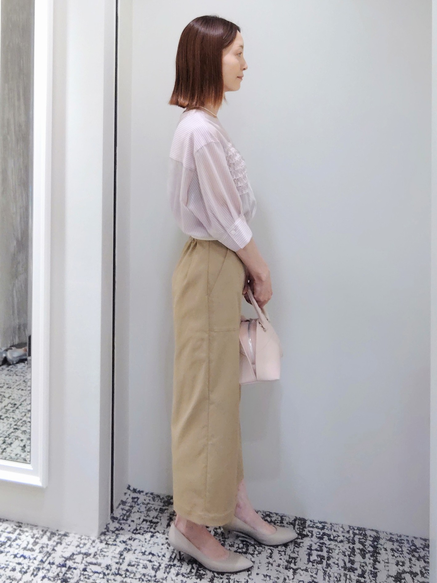 terumiさんの「UNTITLED｜【接触冷感/通気性/洗える】フロントフリルブラウス」を使ったコーディネート