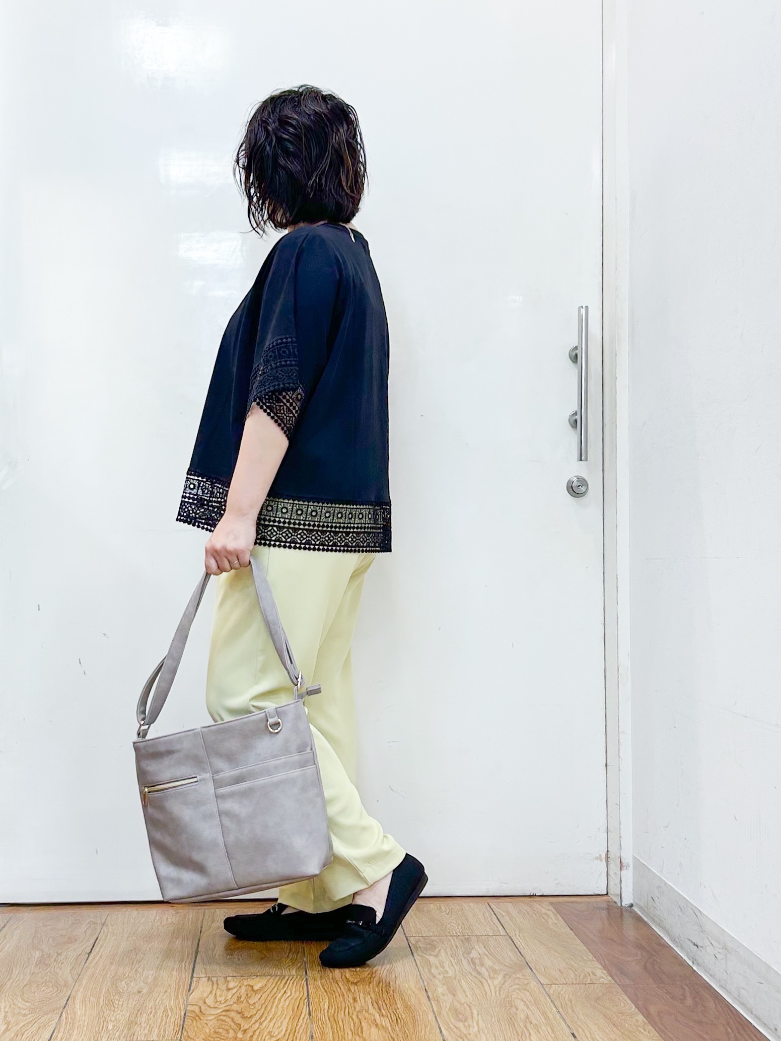 haruさんの「SHOO･LA･RUE｜【洗濯機可/ひんやり/体型カバー/S-LL】レース使いがポイント デザインTシャツ」を使ったコーディネート