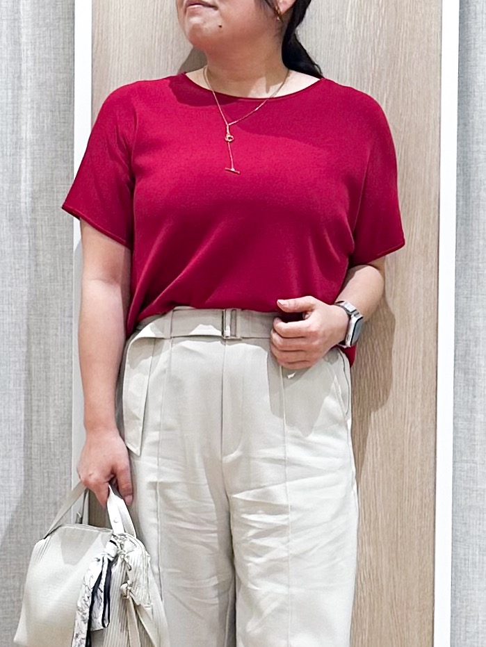 naoさんの「grove｜【シリーズ累計36万枚！名品ニット】やわらかドライタッチ ドルマンニット」を使ったコーディネート