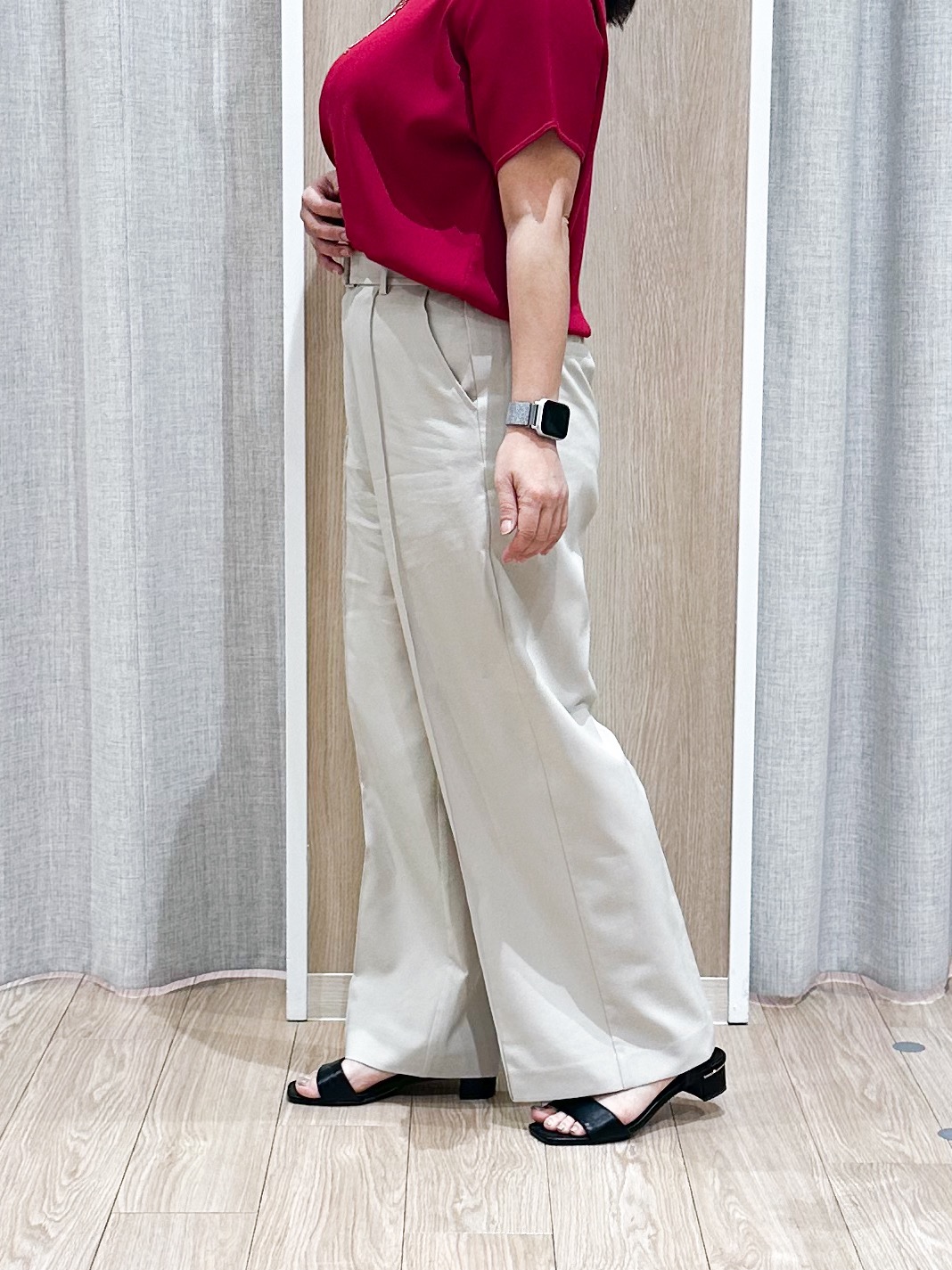 naoさんの「grove｜【シリーズ累計36万枚！名品ニット】やわらかドライタッチ ドルマンニット」を使ったコーディネート