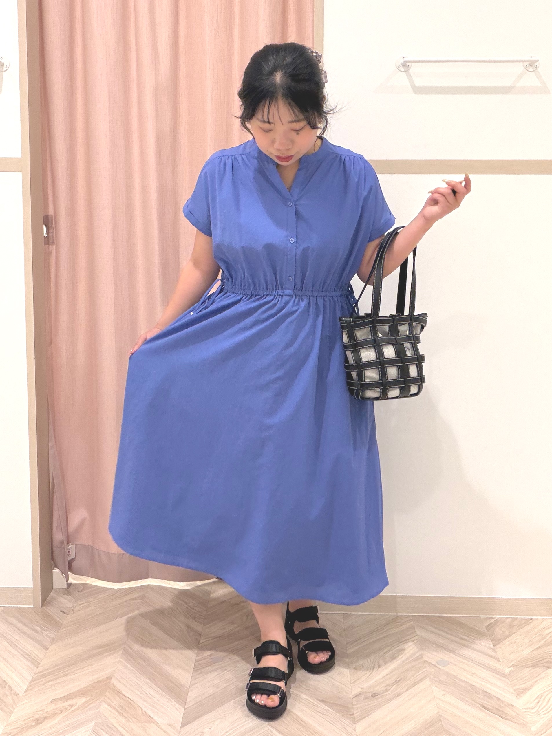 まちゃんなちゃんさんの「SHOO･LA･RUE｜【ひんやり/UV/吸水速乾/洗濯機可】さらり快適 ギャザーリボンワンピース」を使ったコーディネート