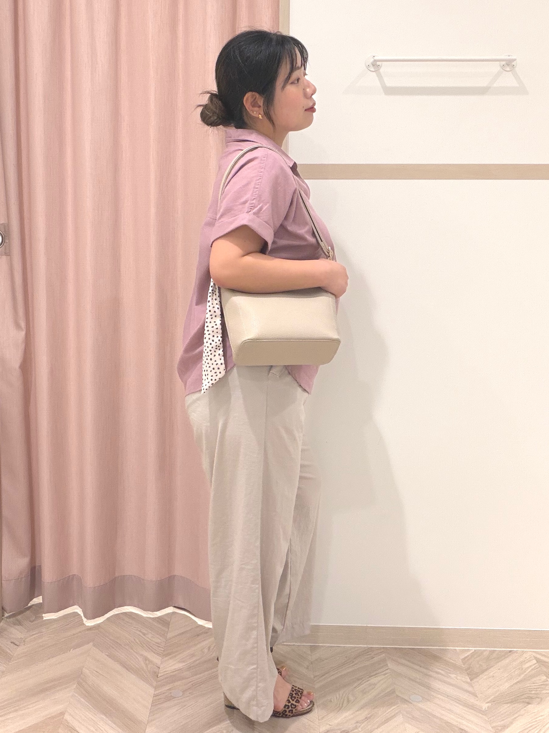 まちゃんなちゃんさんの「SHOO･LA･RUE｜【ひんやり/UV】インせず着られる フレンチリネンスキッパーシャツ」を使ったコーディネート